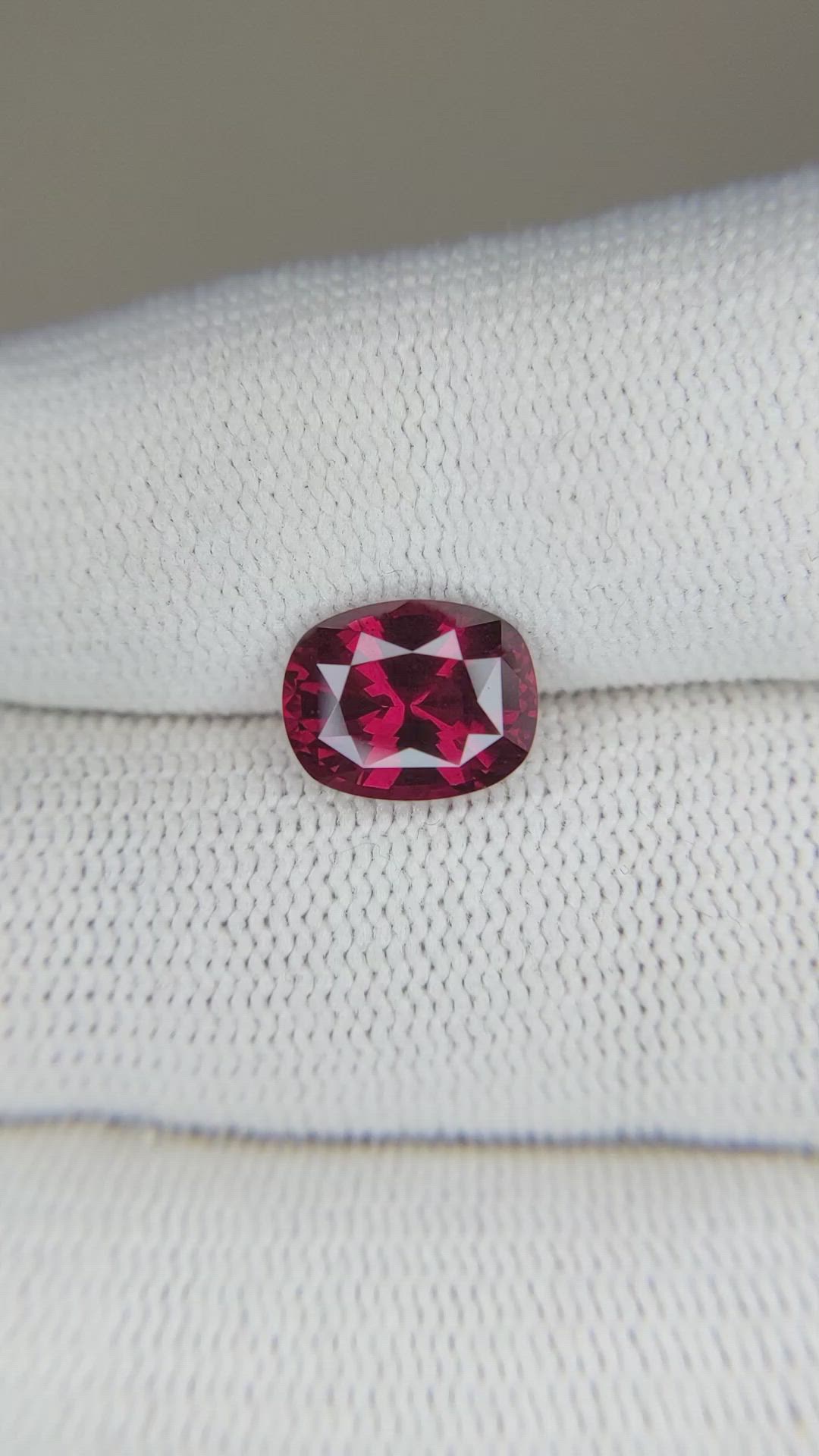 2.67 Ct. Spinel from Burma (Myanmar) Size Video