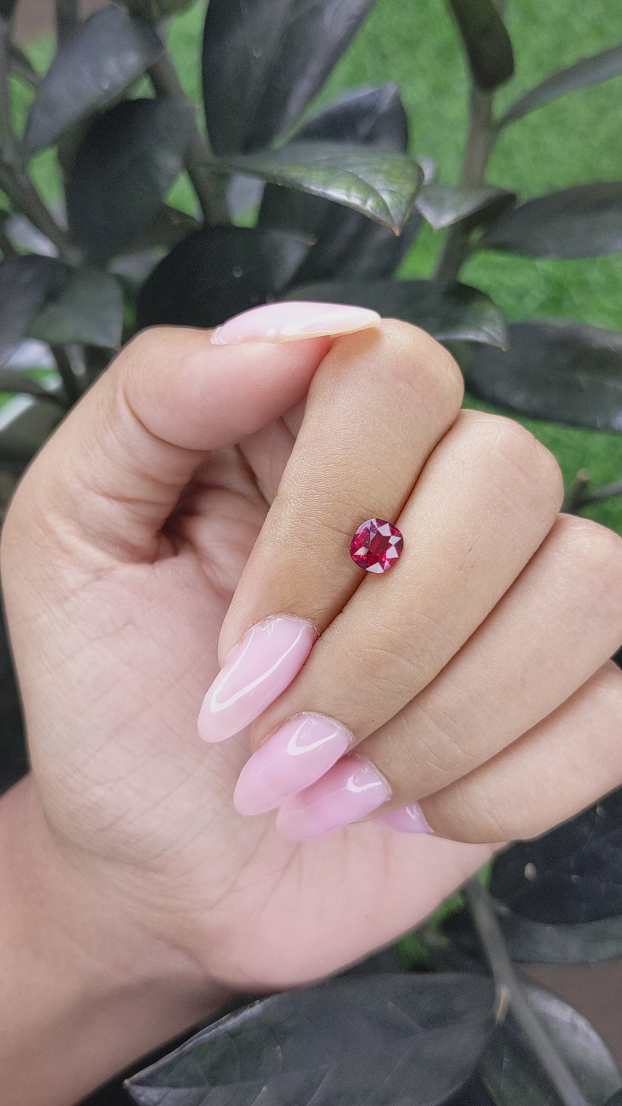 0.98 Ct. Spinel from Burma (Myanmar) Size Video