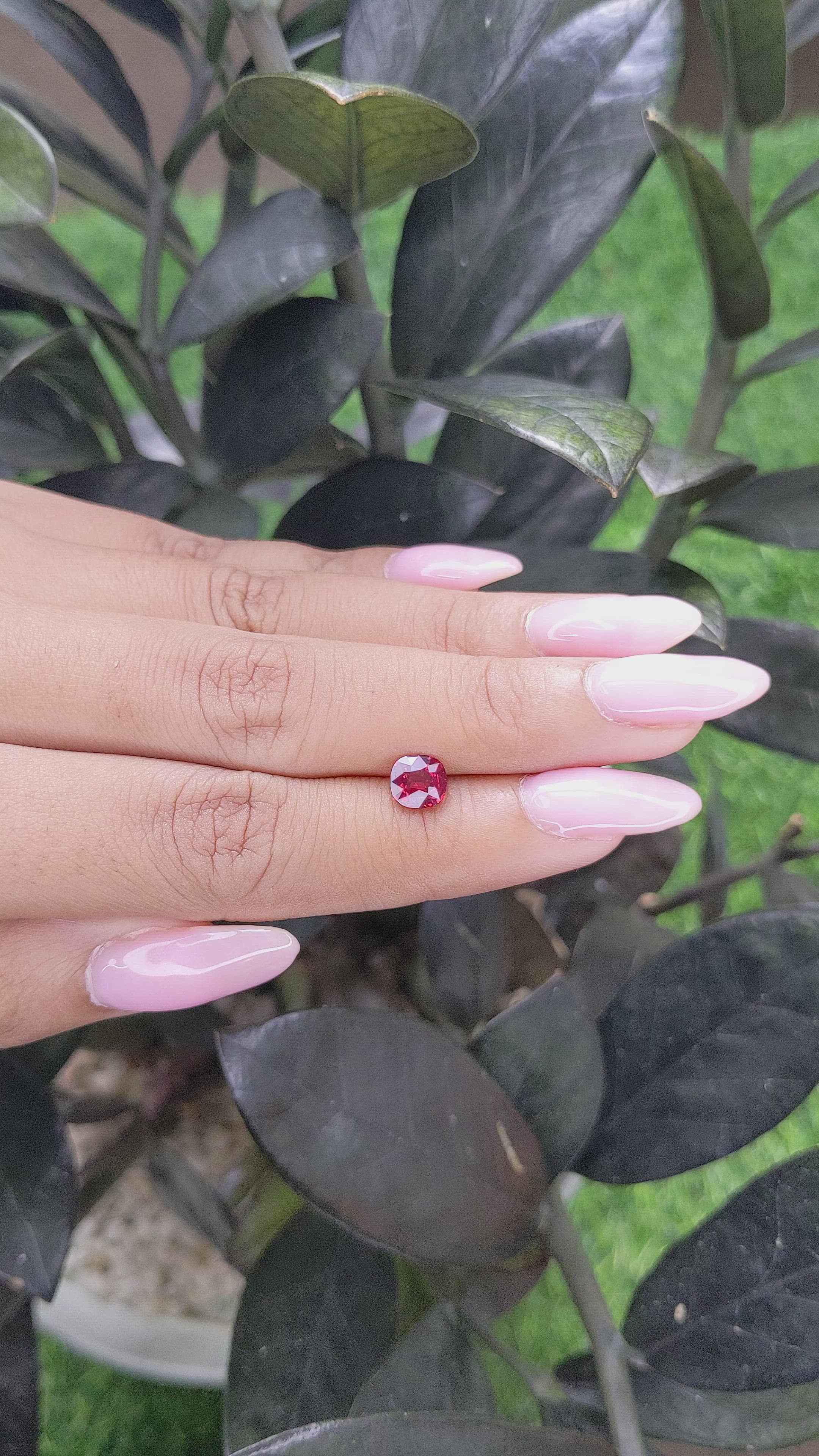 0.98 Ct. Spinel from Burma (Myanmar) Size Video