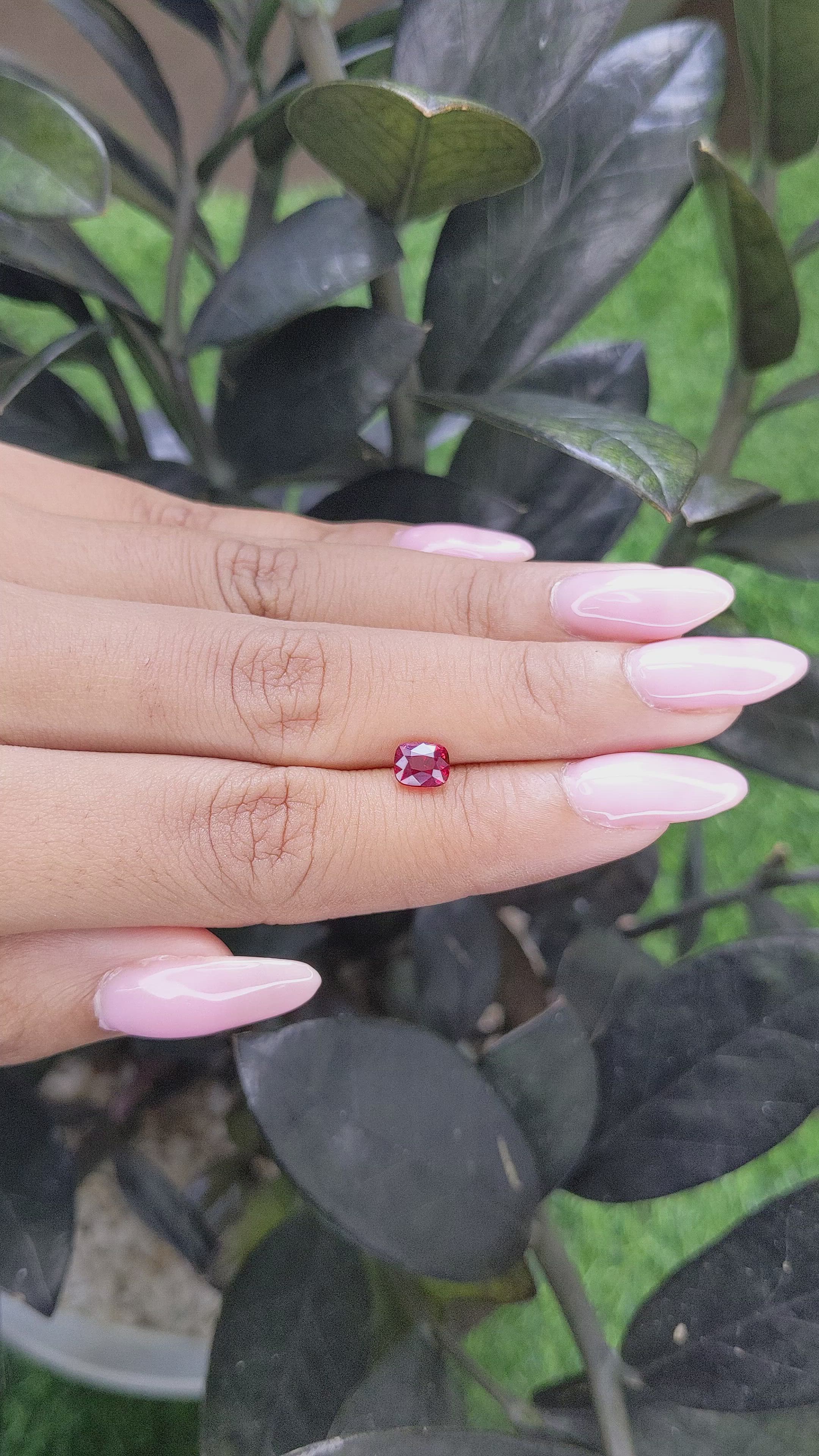 0.94 Ct. Spinel from Burma (Myanmar) Size Video
