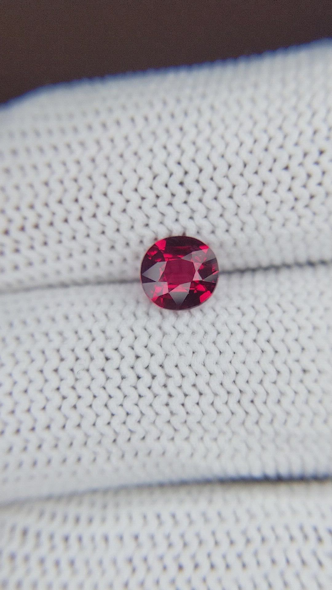 0.95 Ct. Spinel from Burma (Myanmar) Size Video