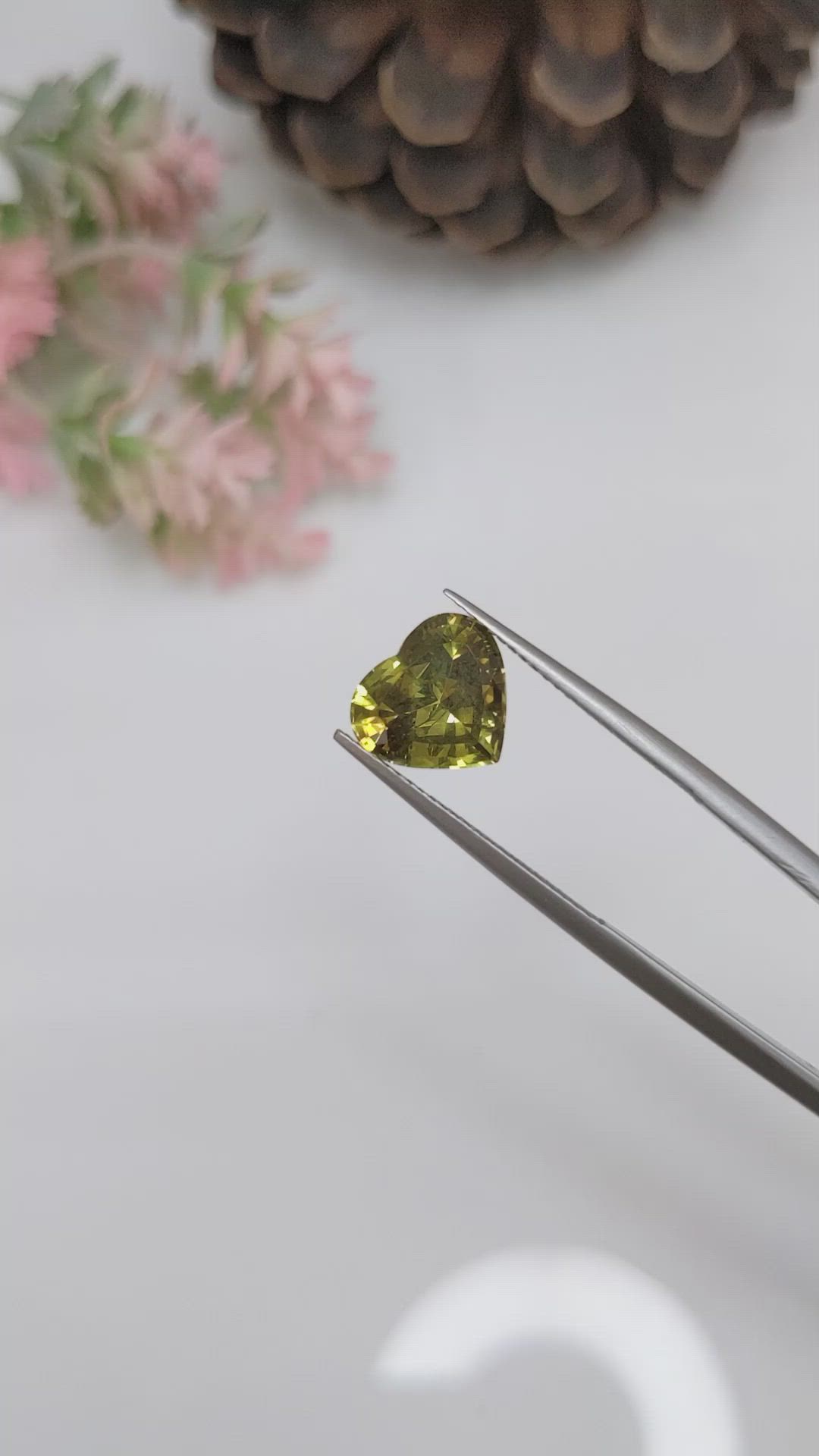3.51 Ct. Alexandrite from Ceylon (Sri Lanka) Size Video