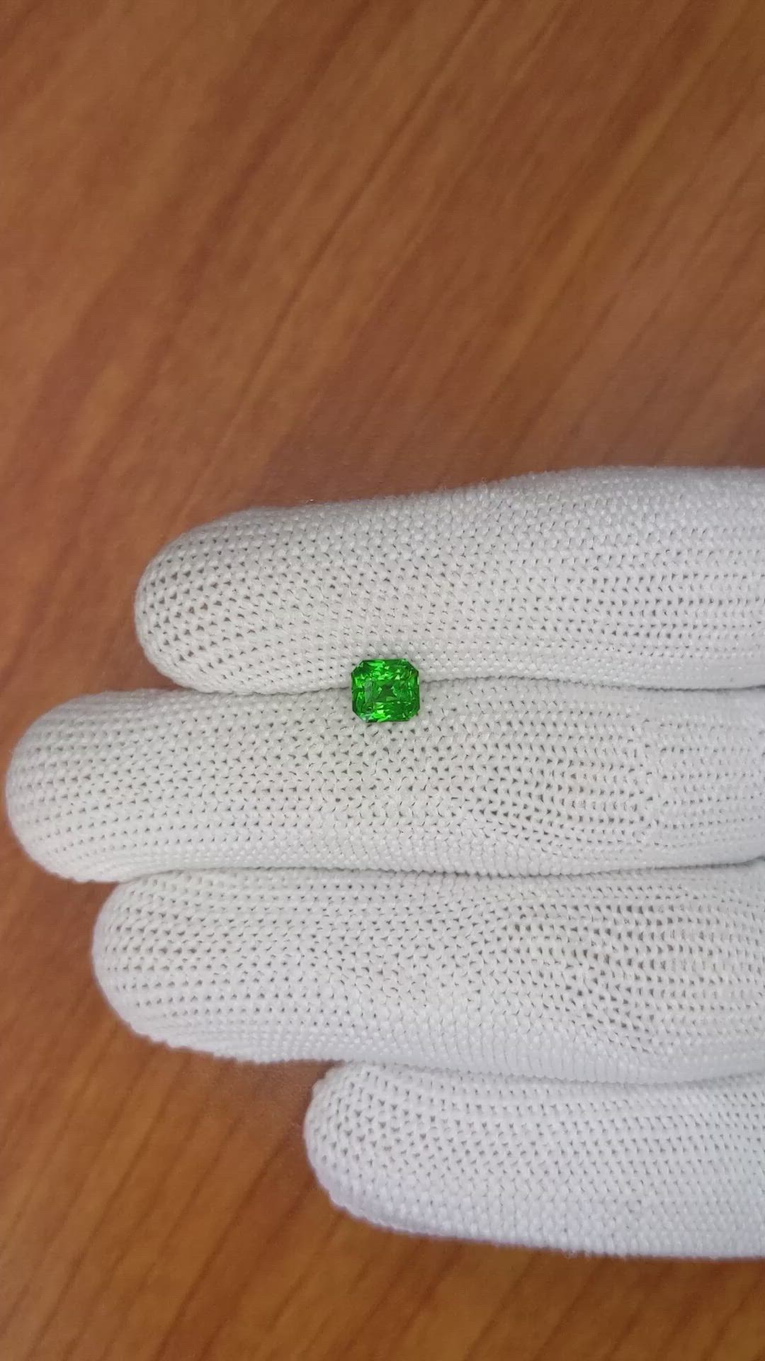 1.02 Ct. Tsavorite Garnet from Tanzania Size Video
