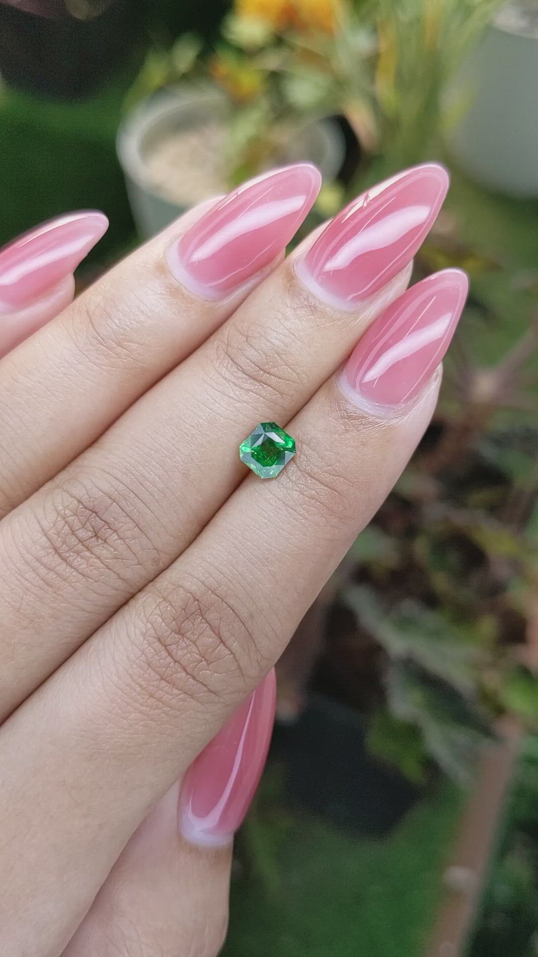 1.02 Ct. Tsavorite Garnet from Tanzania Size Video