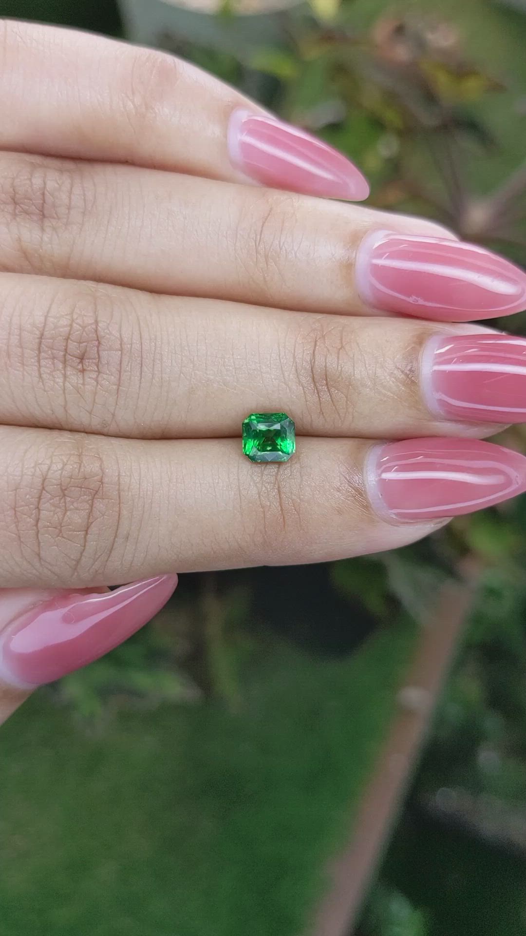 1.02 Ct. Tsavorite Garnet from Tanzania Size Video