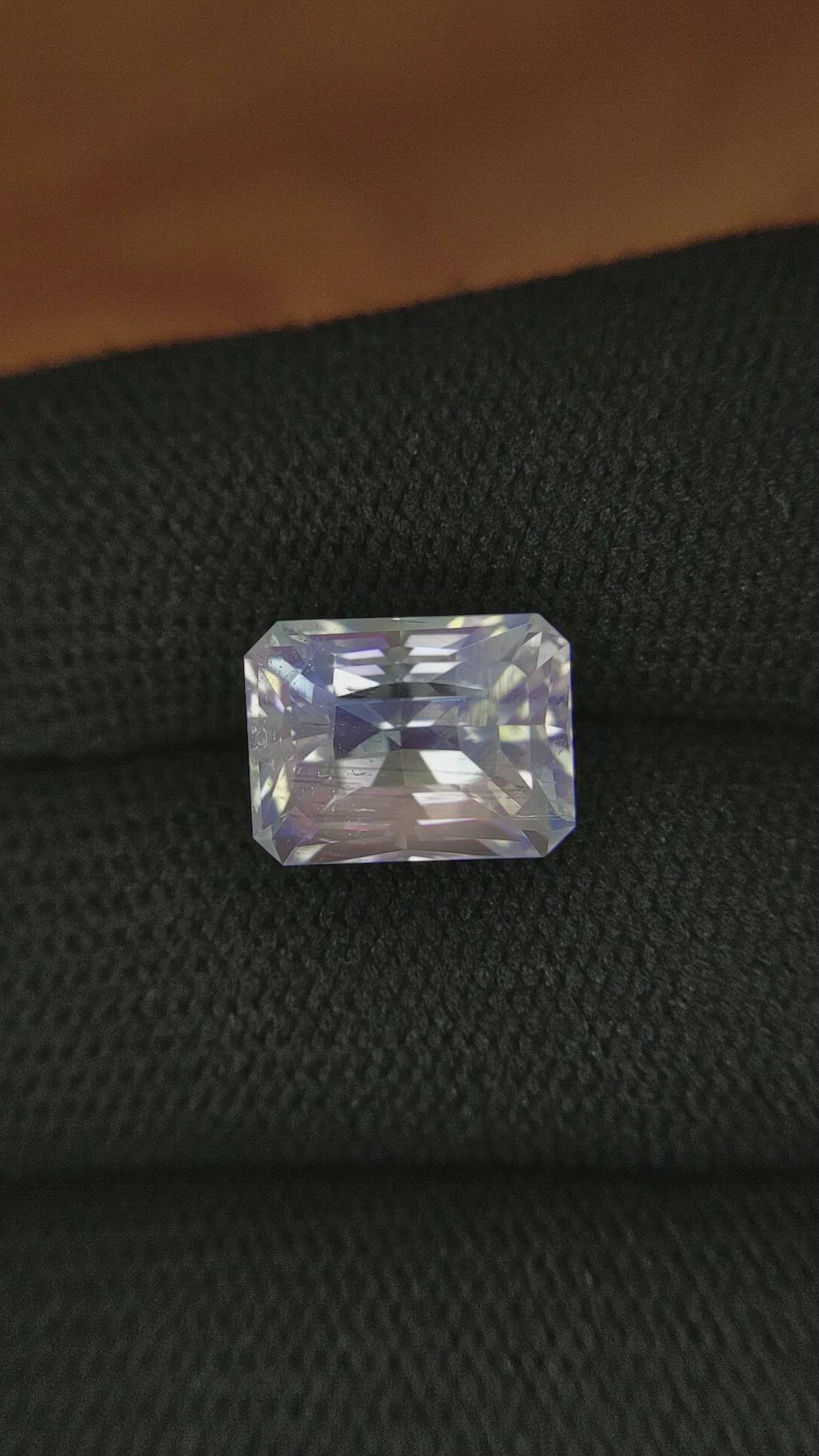 5.90 Ct. Moonstone from Ceylon (Sri Lanka) Size Video