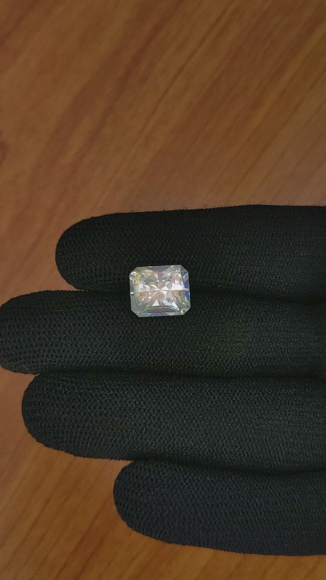 5.80 Ct. Moonstone from Ceylon (Sri Lanka) Size Video