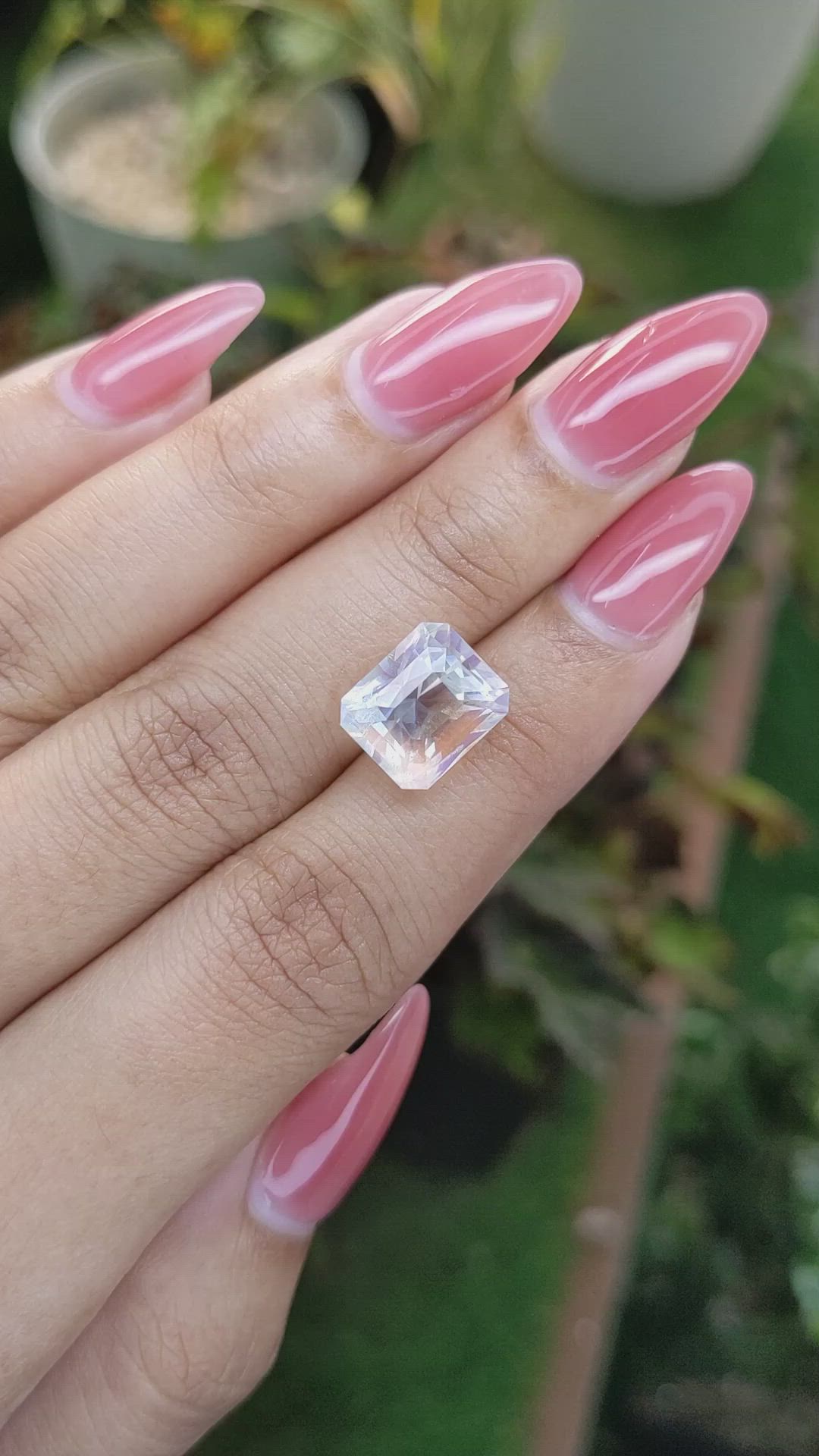 5.80 Ct. Moonstone from Ceylon (Sri Lanka) Size Video