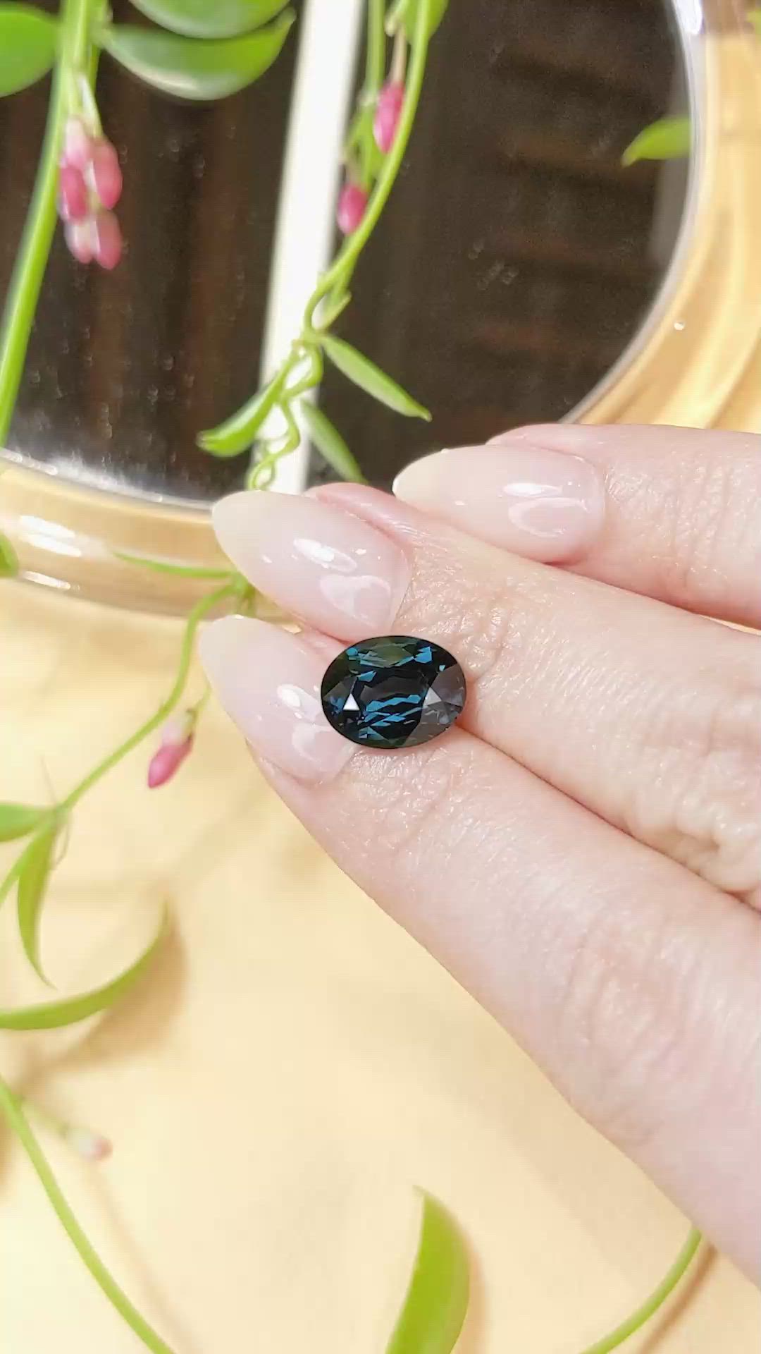 4.55 Ct. Spinel from Ceylon (Sri Lanka) Size Video