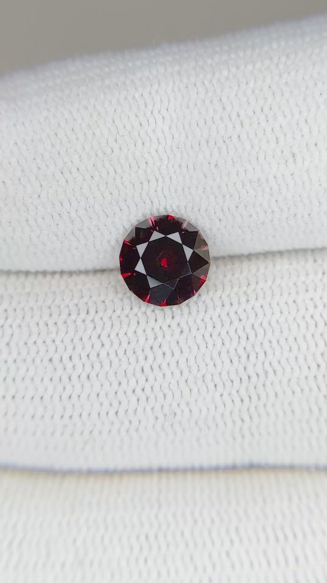 1.24 Ct. Spinel from Burma (Myanmar) Size Video