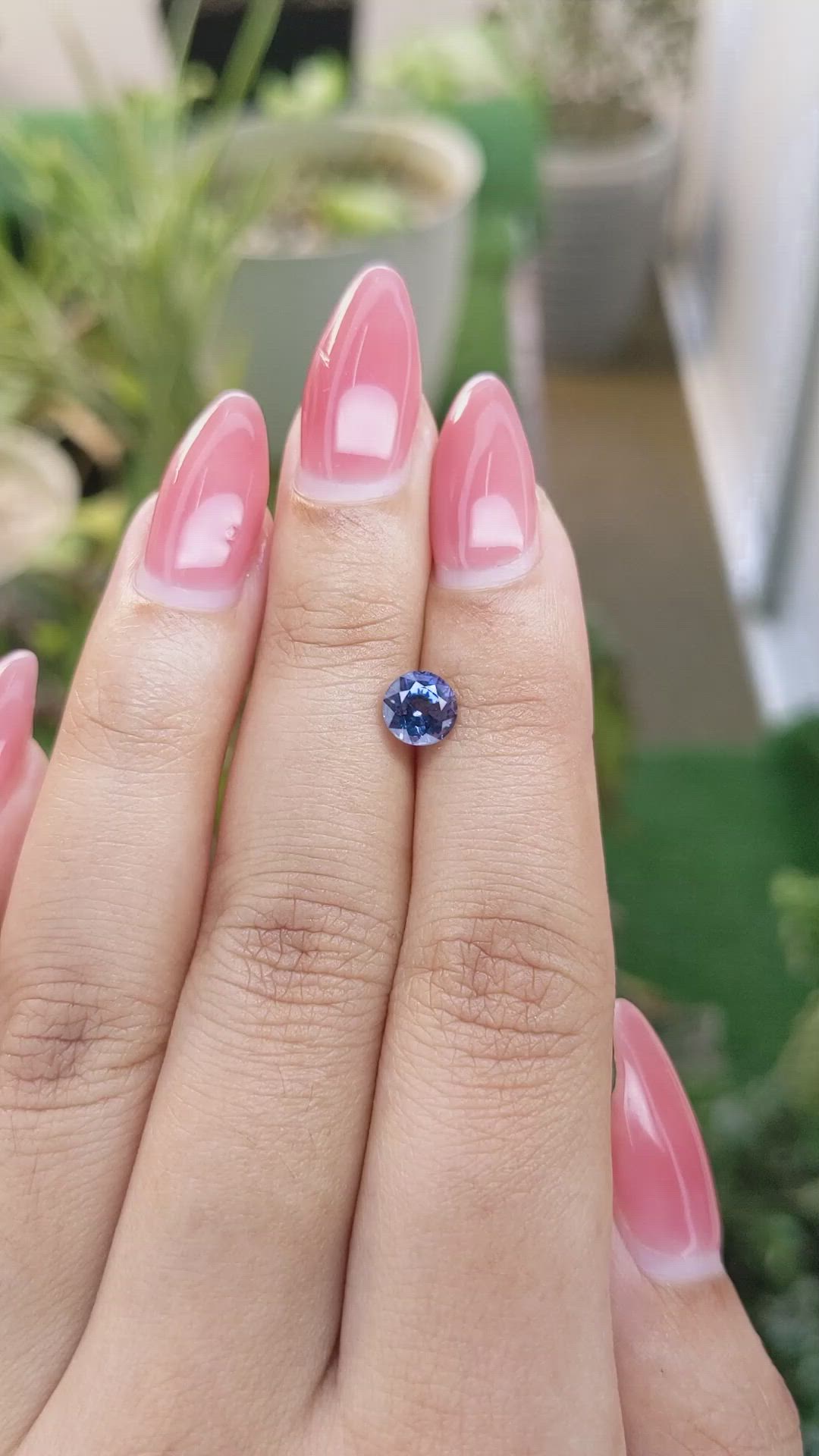 1.00 Ct. Spinel from Ceylon (Sri Lanka) Size Video