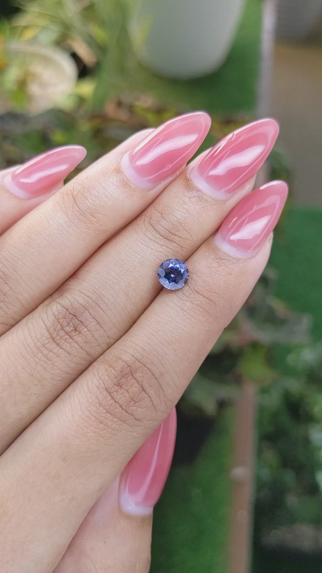 1.00 Ct. Spinel from Ceylon (Sri Lanka) Size Video