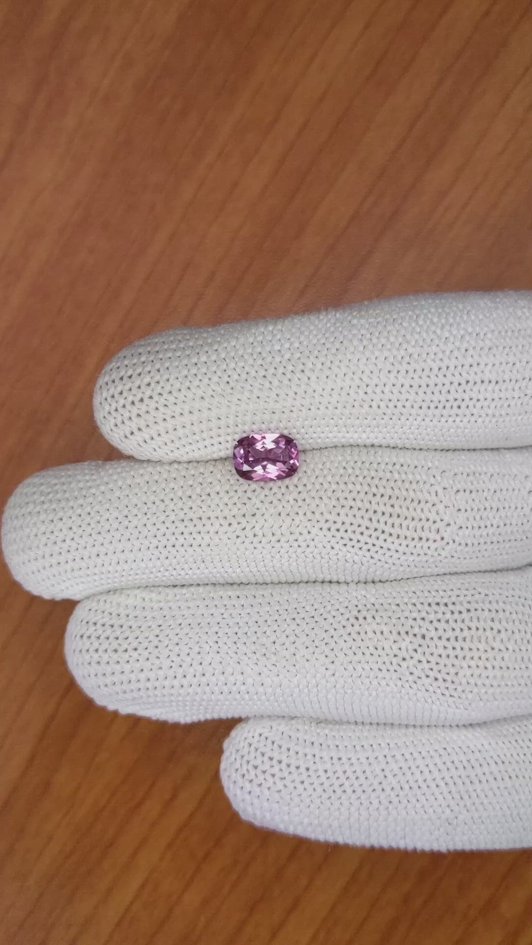 1.09 Ct. Spinel from Ceylon (Sri Lanka) Size Video