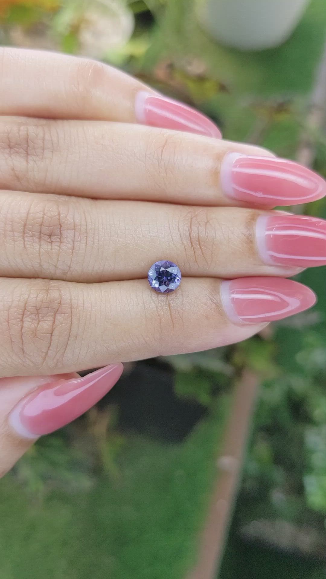 1.00 Ct. Spinel from Ceylon (Sri Lanka) Size Video