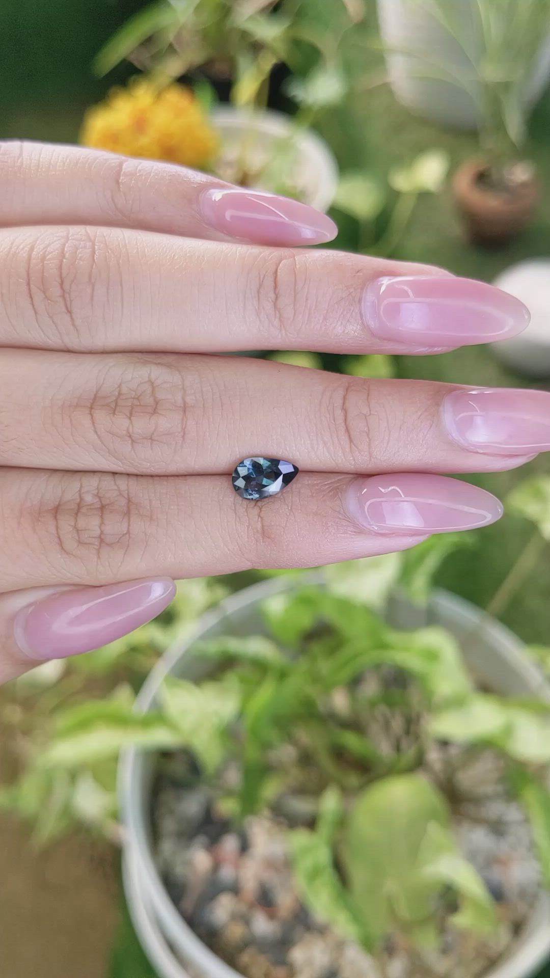 1.01 Ct. Spinel from Ceylon (Sri Lanka) Size Video