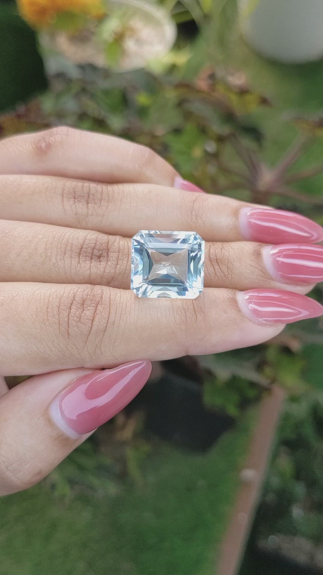 16.76 Ct. Topaz from Ceylon (Sri Lanka) Size Video