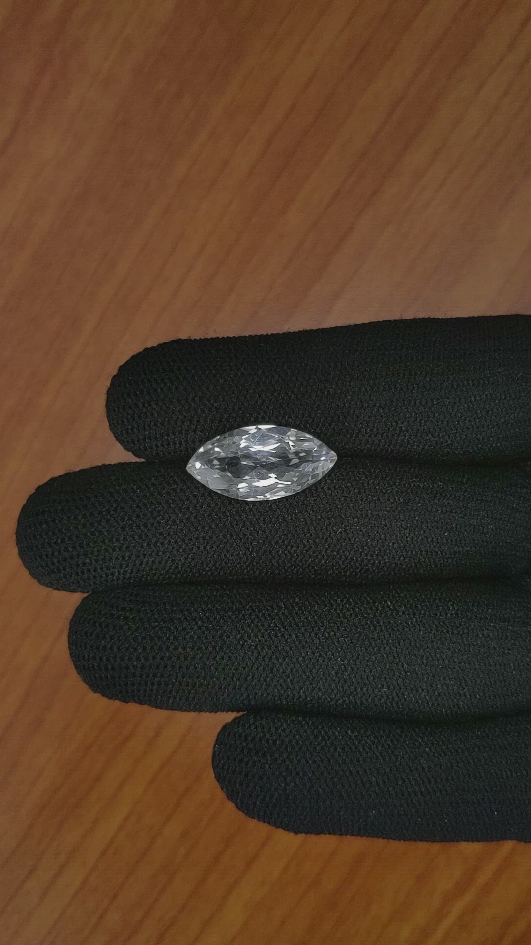 8.23 Ct. Topaz from Ceylon (Sri Lanka) Size Video