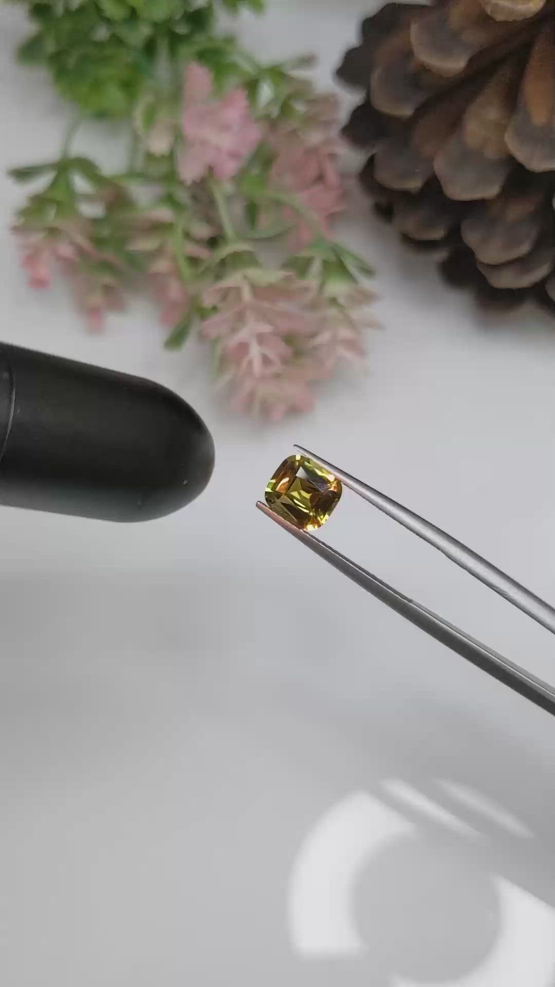 1.93 Ct. Alexandrite from Ceylon (Sri Lanka) Size Video
