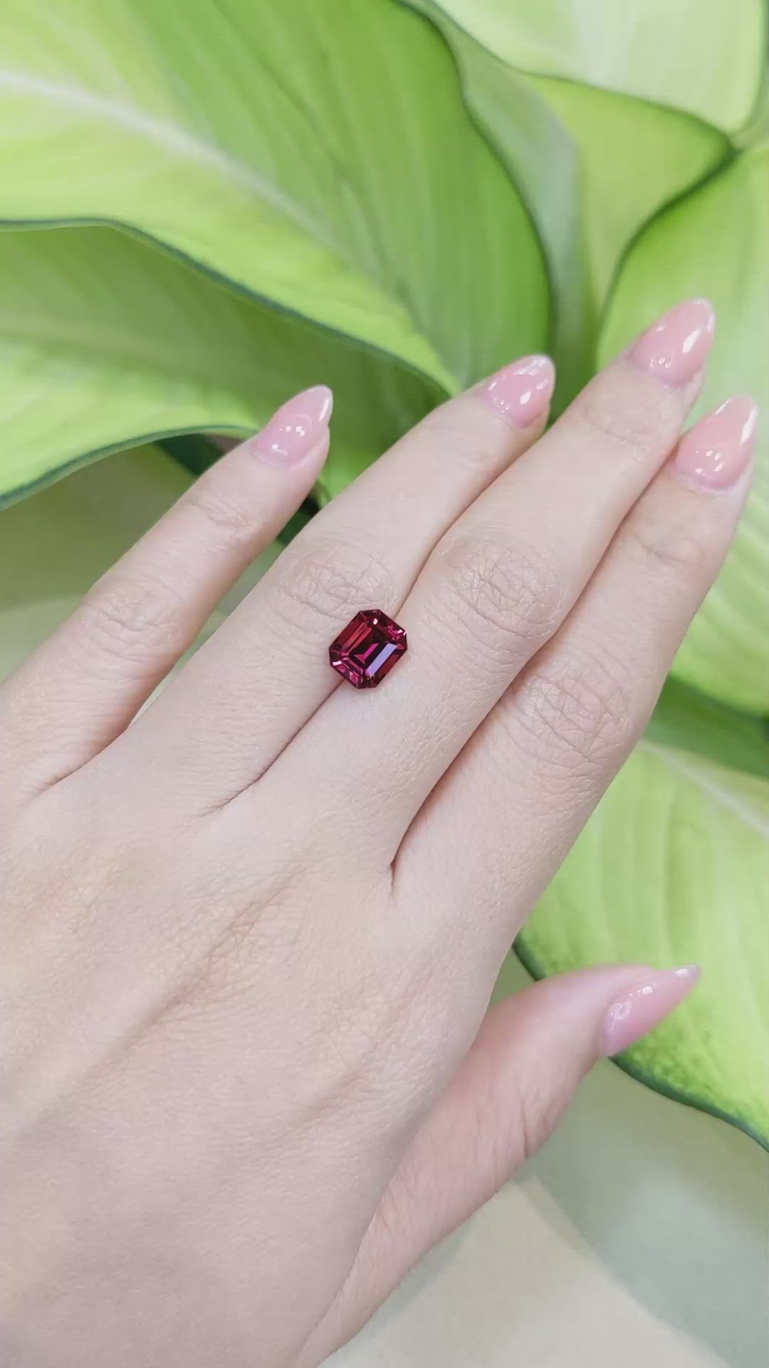 2.55 Ct. Garnet from Ceylon (Sri Lanka) Size Video