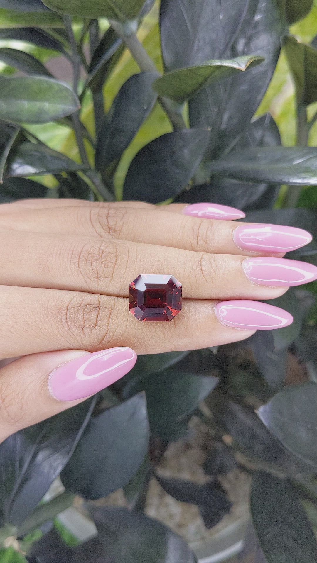 14.41 Ct. Malaya Garnet from Tanzania Size Video
