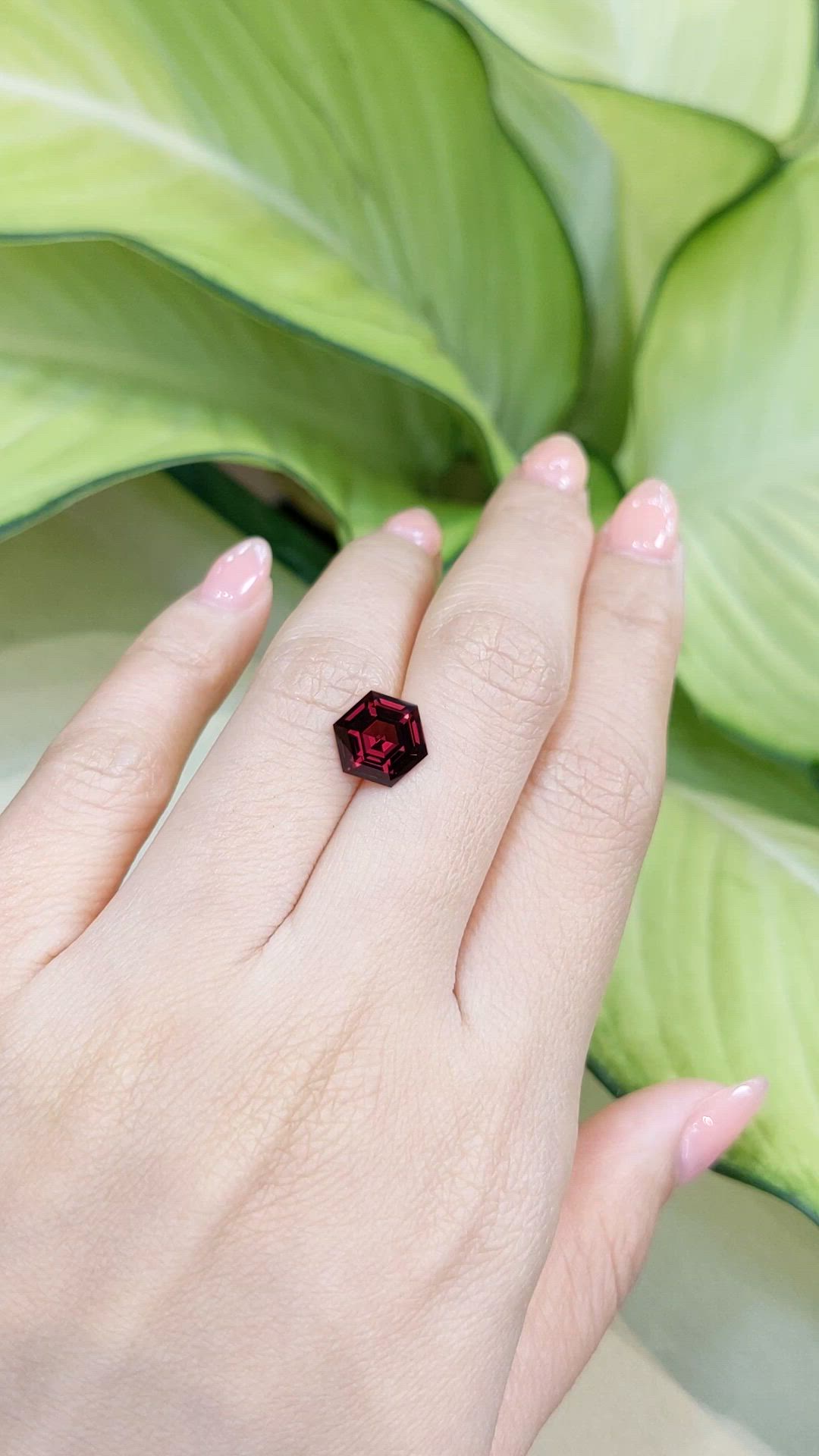 2.95 Ct. Red Garnet from Ceylon (Sri Lanka) Size Video