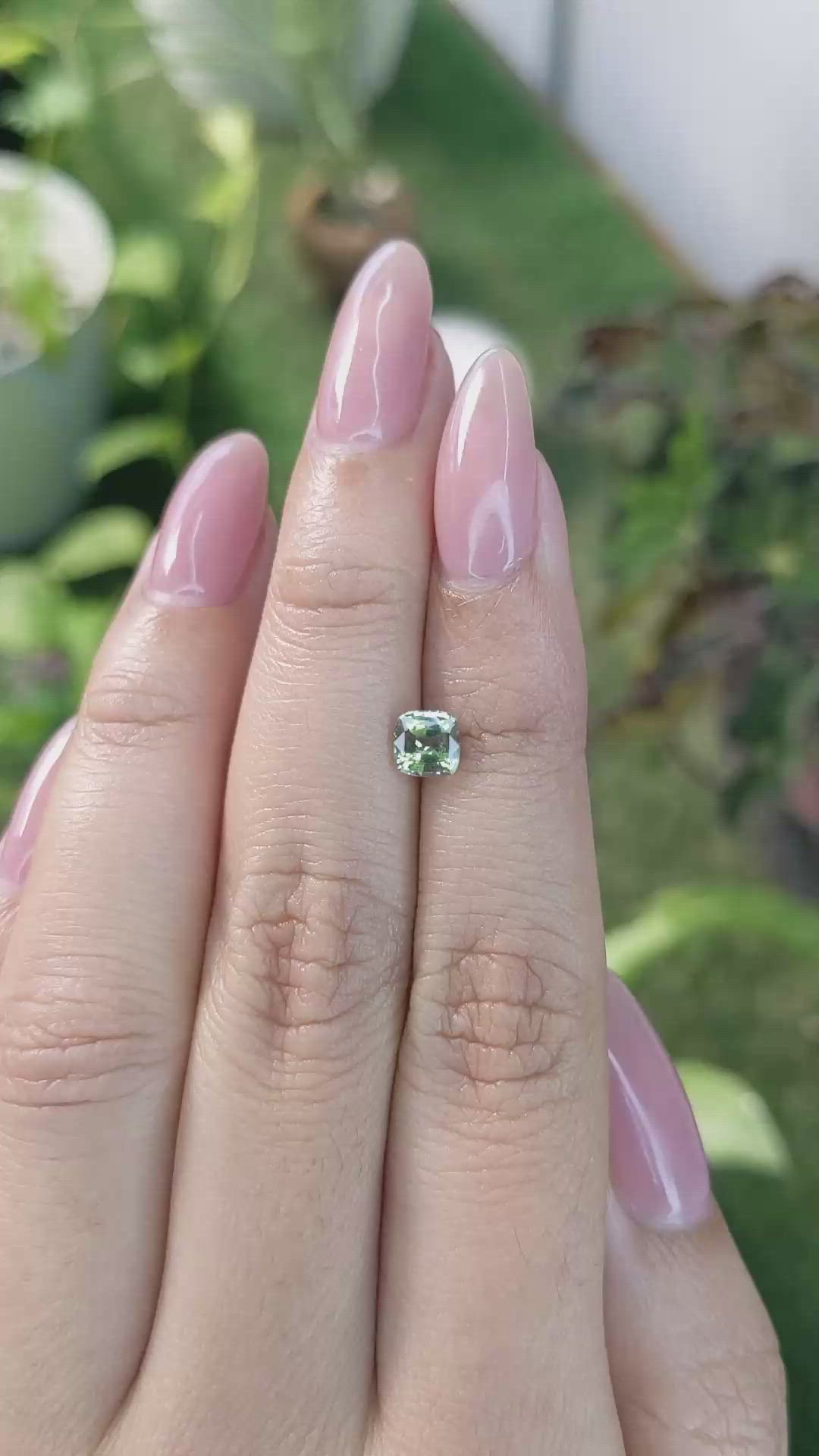 0.74 Ct. Alexandrite from Ceylon (Sri Lanka) Size Video