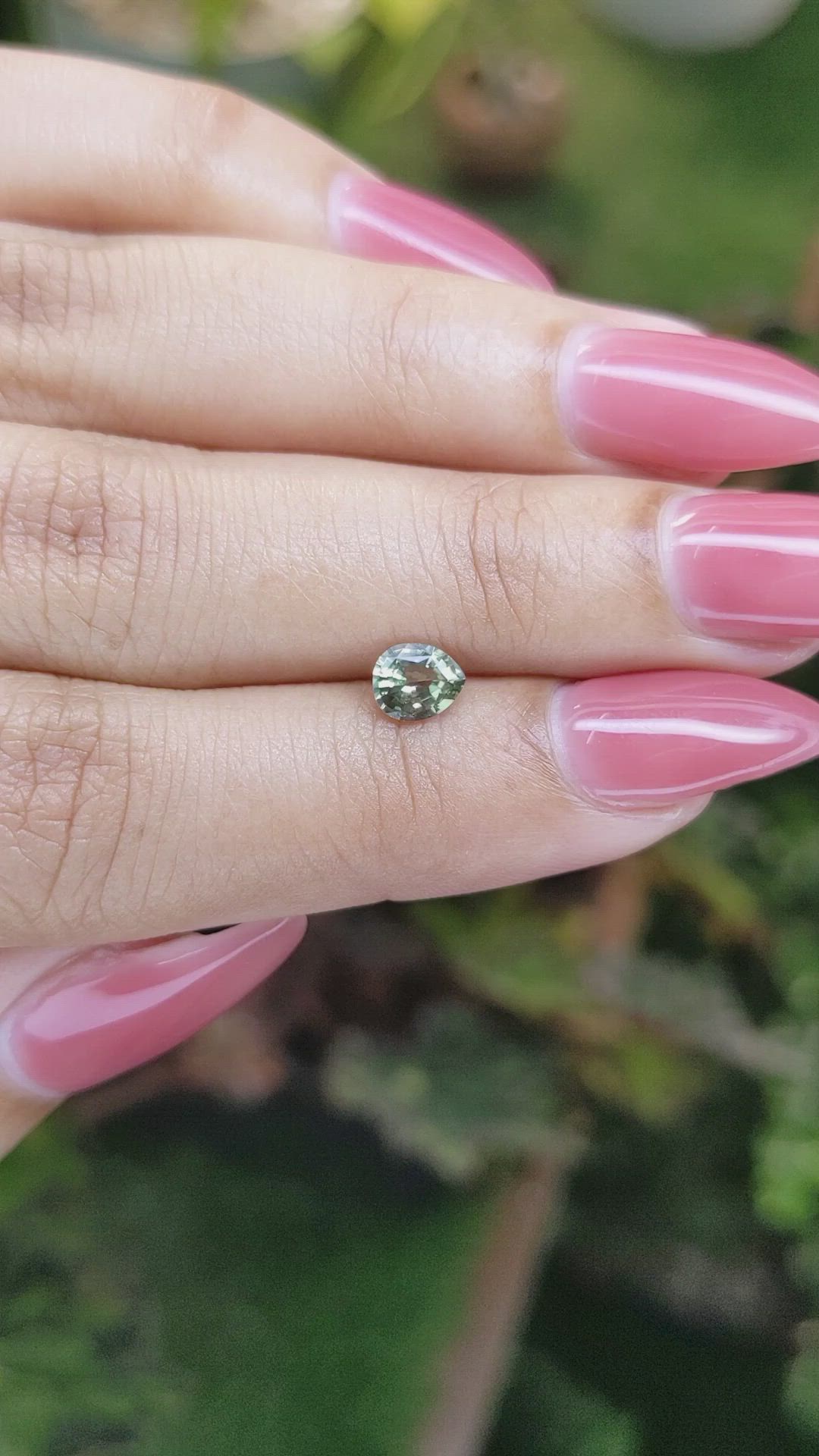 0.54 Ct. Alexandrite from Ceylon (Sri Lanka) Size Video