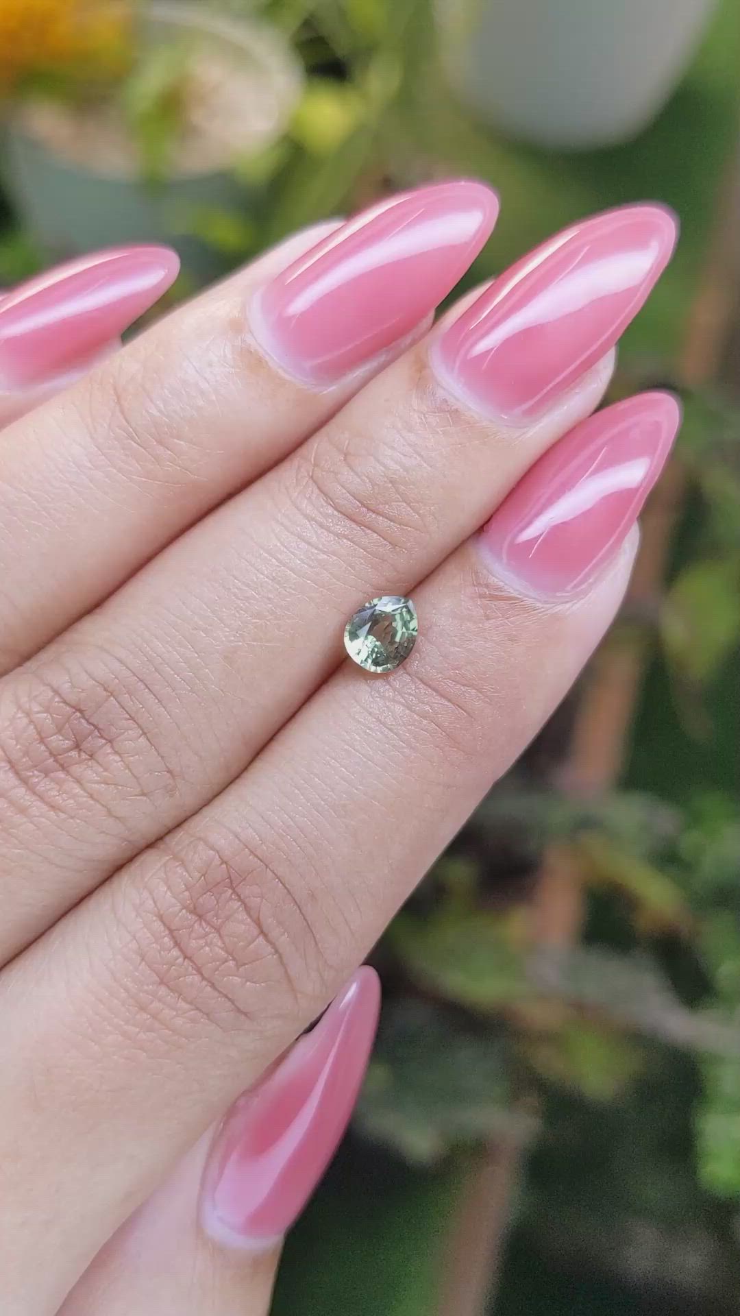0.54 Ct. Alexandrite from Ceylon (Sri Lanka) Size Video