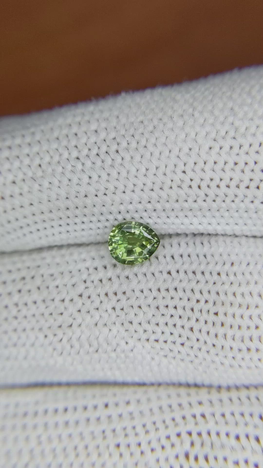 0.54 Ct. Alexandrite from Ceylon (Sri Lanka) Size Video