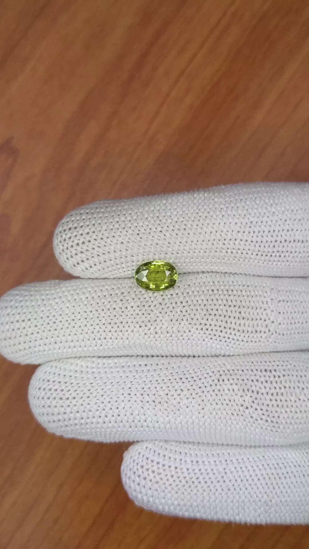 1.29 Ct. Alexandrite from Ceylon (Sri Lanka) Size Video