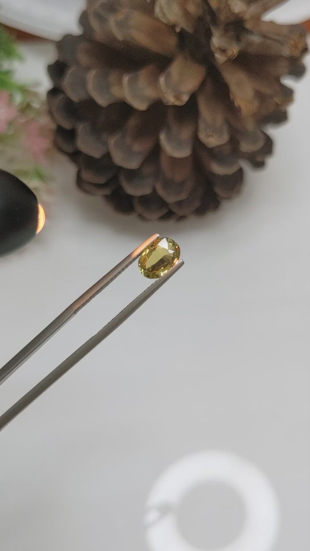 1.29 Ct. Alexandrite from Ceylon (Sri Lanka) Size Video