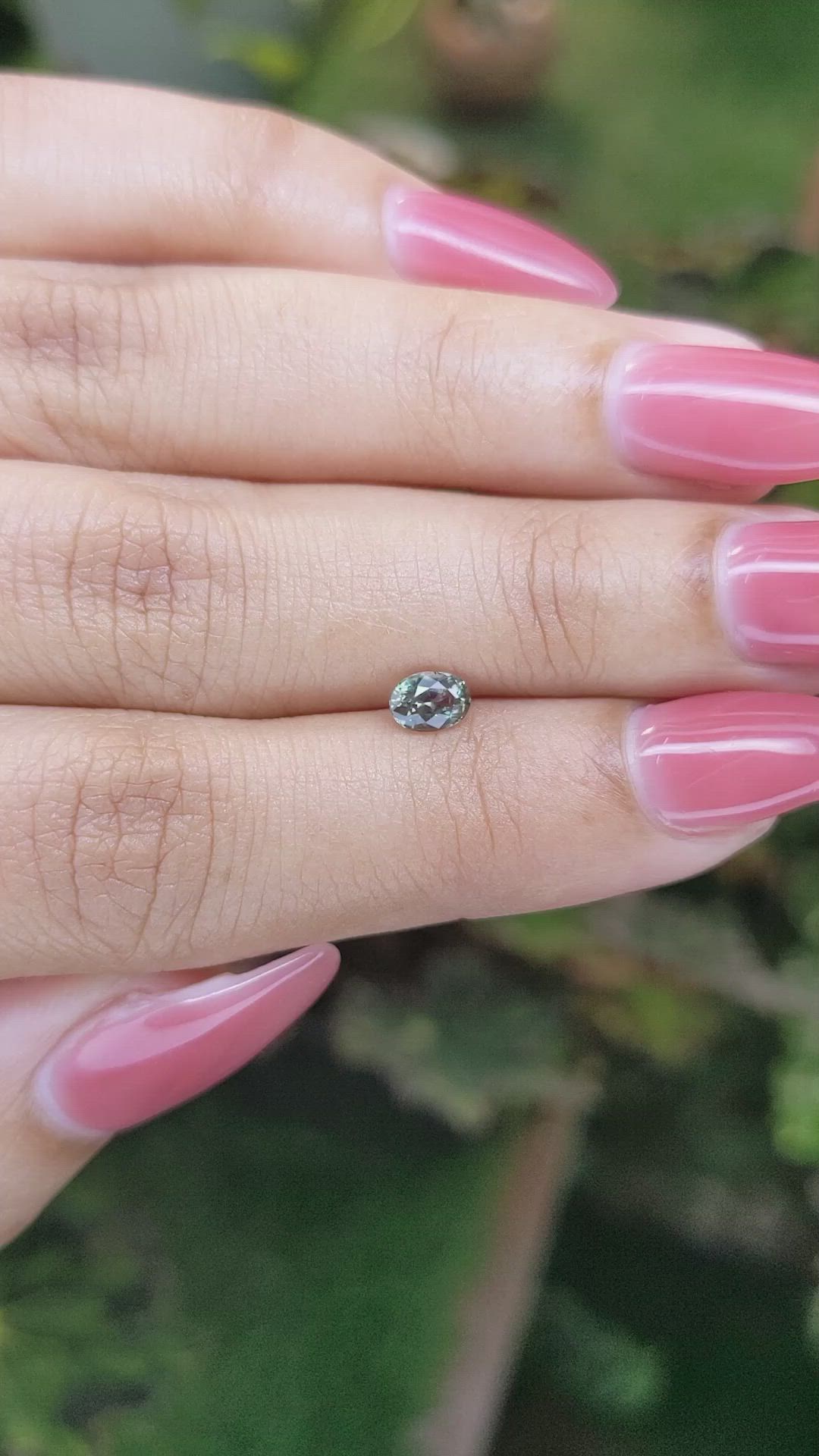 0.52 Ct. Alexandrite from Ceylon (Sri Lanka) Size Video