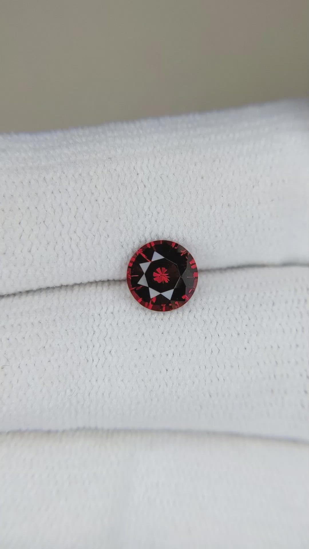 1.34 Ct. Garnet from Ceylon (Sri Lanka) Size Video