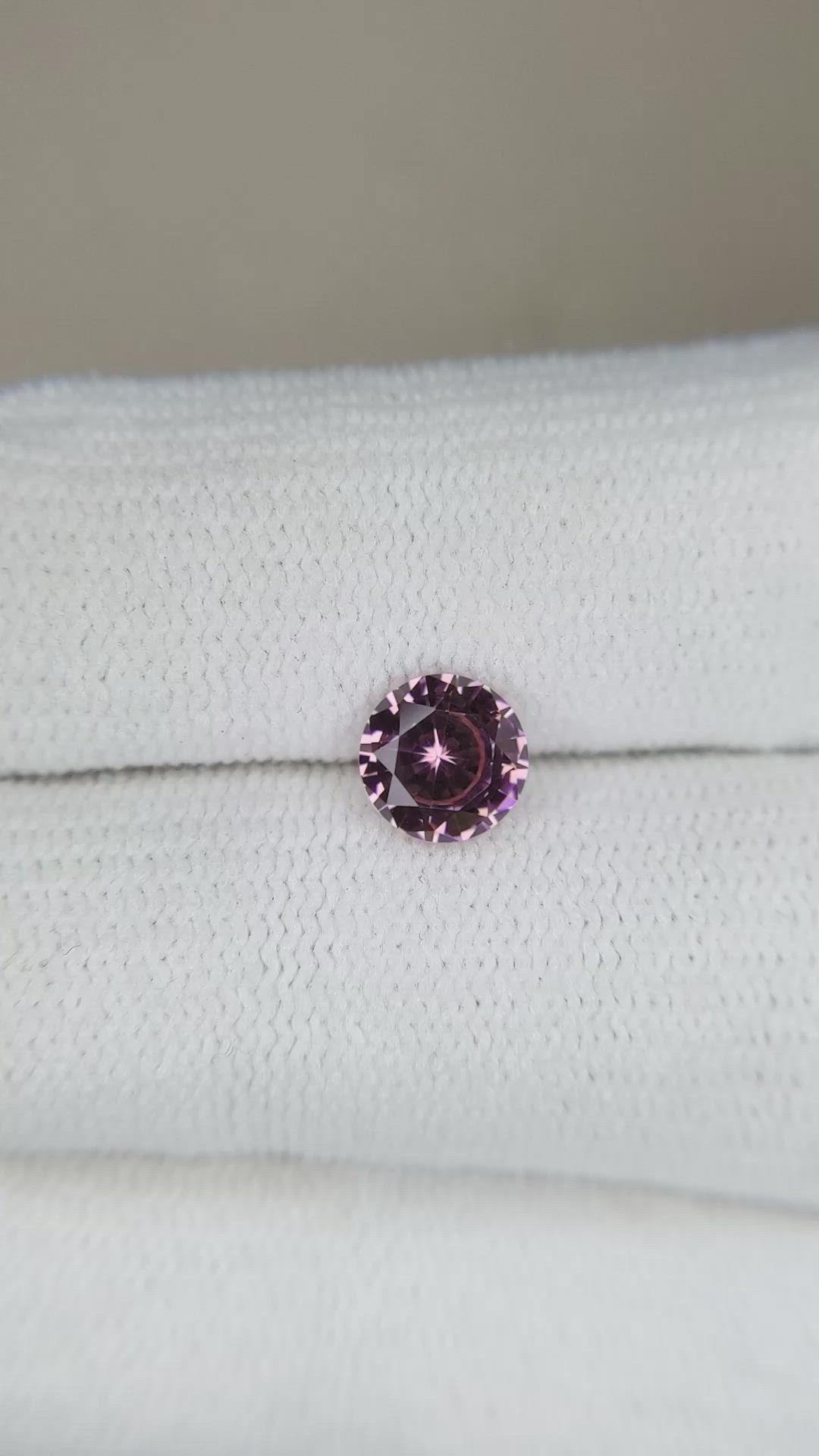 1.00 Ct. Garnet from Ceylon (Sri Lanka) Size Video