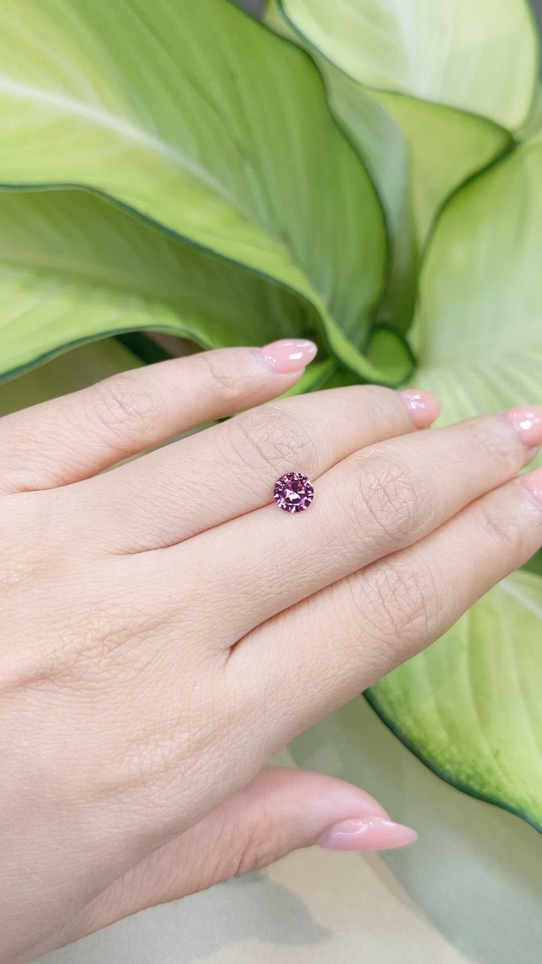 1.00 Ct. Purplish Pink Garnet from Ceylon (Sri Lanka) Size Video