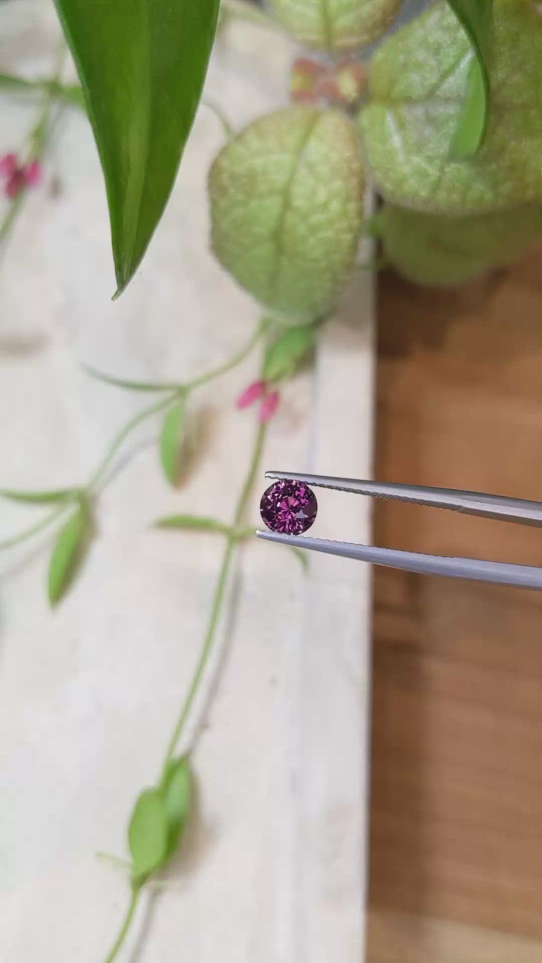 1.06 Ct. Garnet from Ceylon (Sri Lanka) Size Video