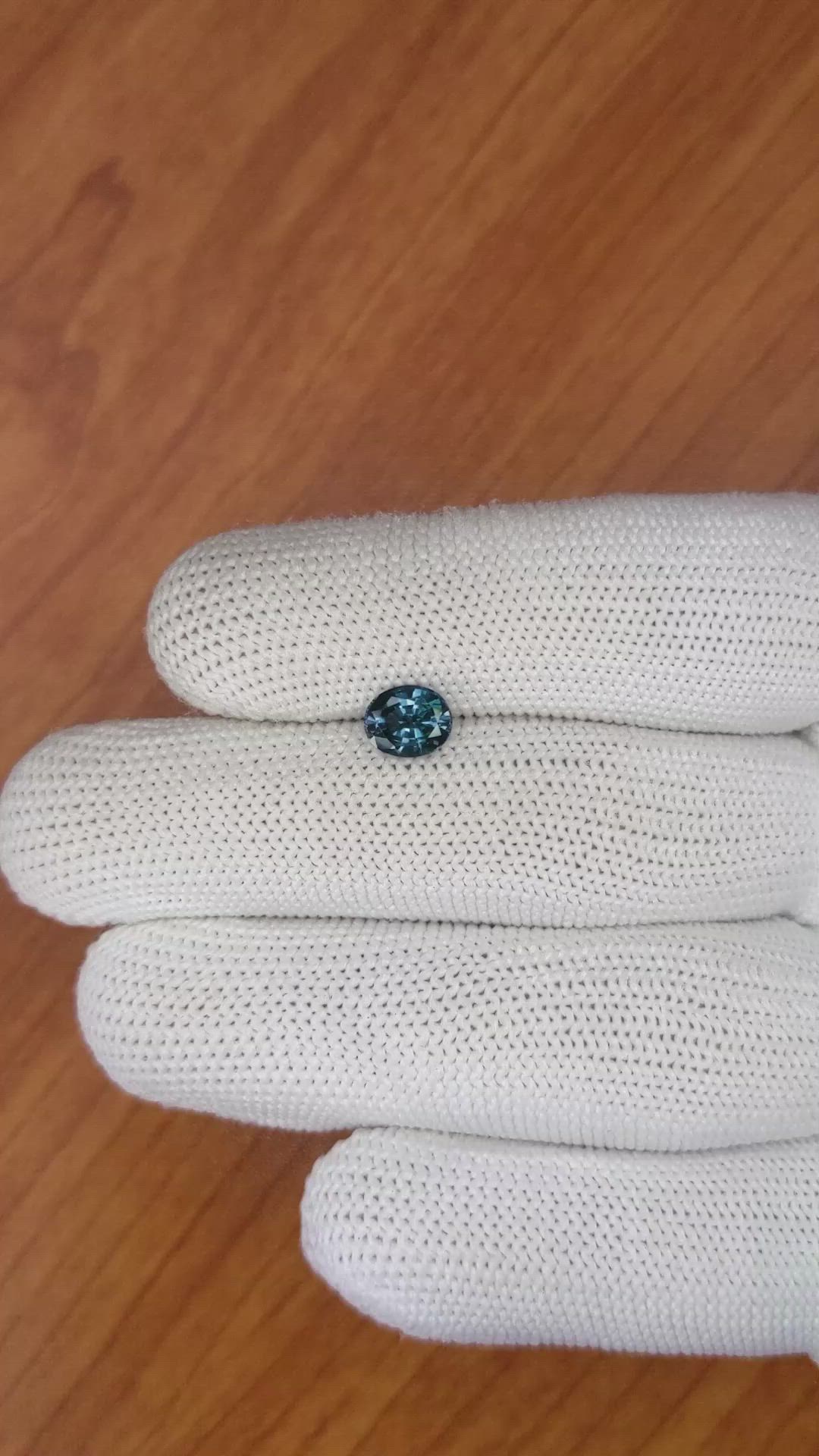1.17 Ct. Spinel from Ceylon (Sri Lanka) Size Video