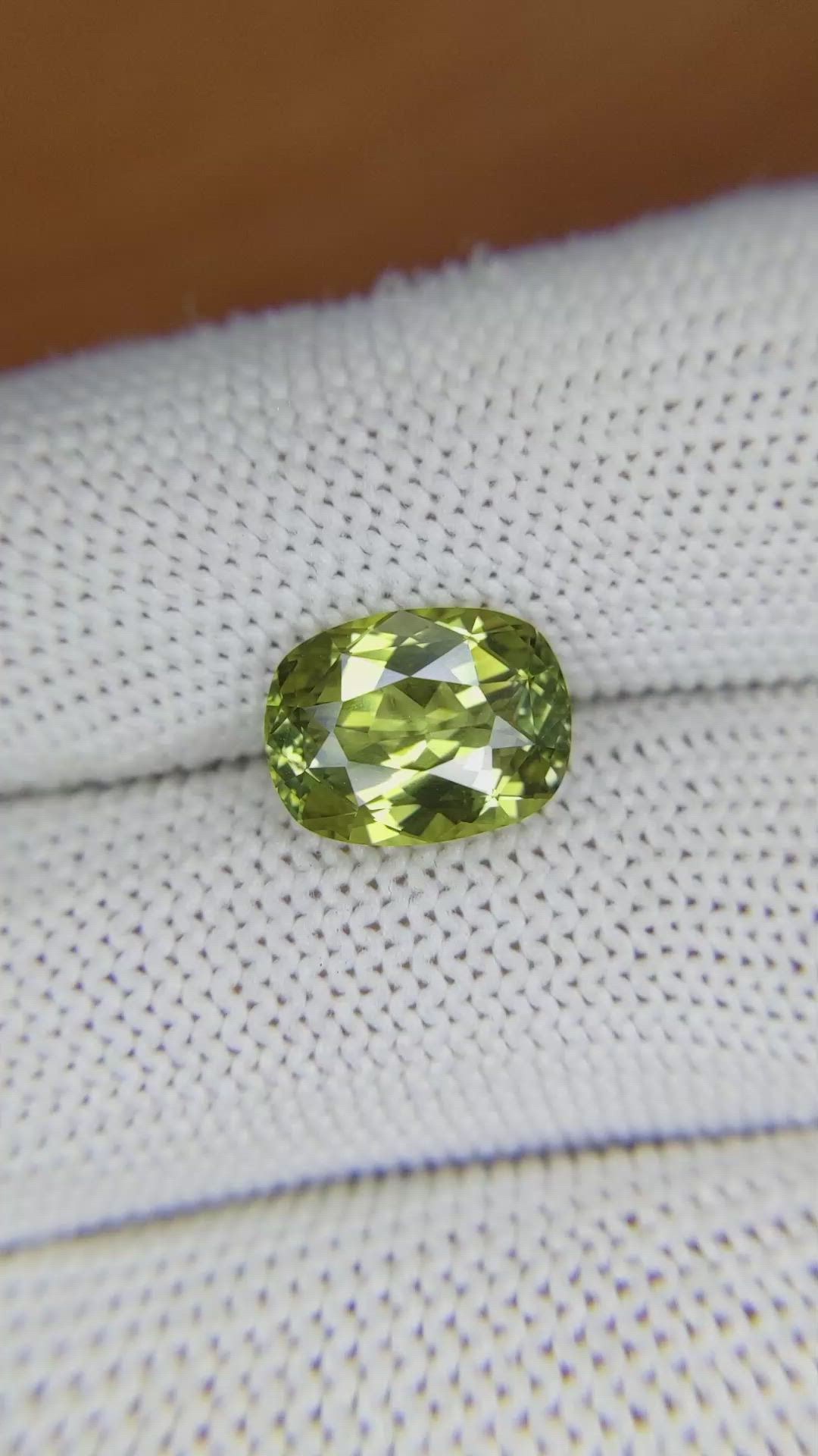 4.29 Ct. Chrysoberyl from Ceylon (Sri Lanka) Size Video
