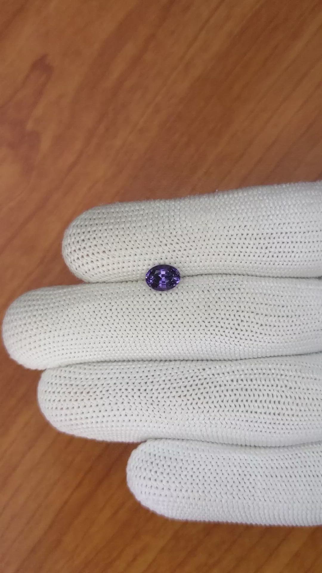 0.95 Ct. Spinel from Ceylon (Sri Lanka) Size Video