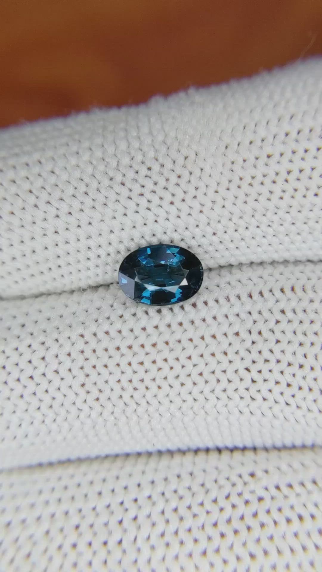 1.19 Ct. Spinel from Ceylon (Sri Lanka) Size Video