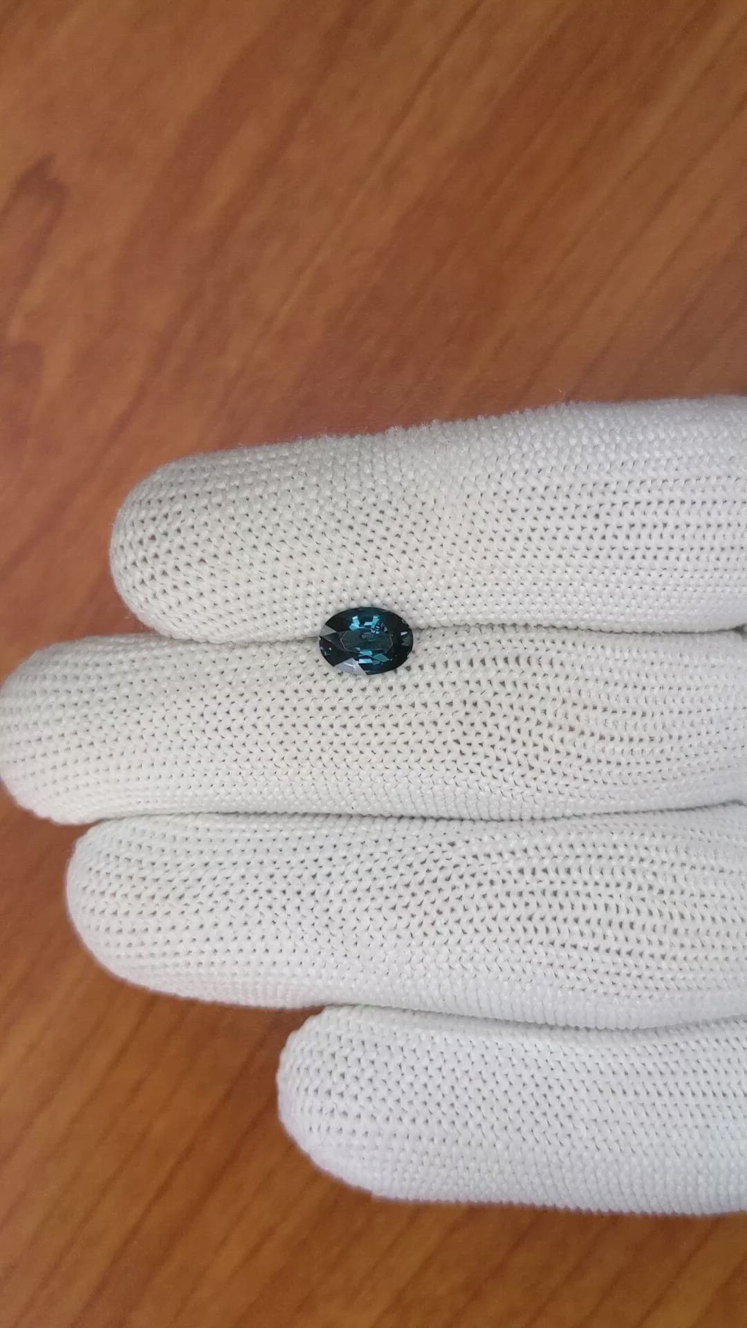 1.19 Ct. Spinel from Ceylon (Sri Lanka) Size Video