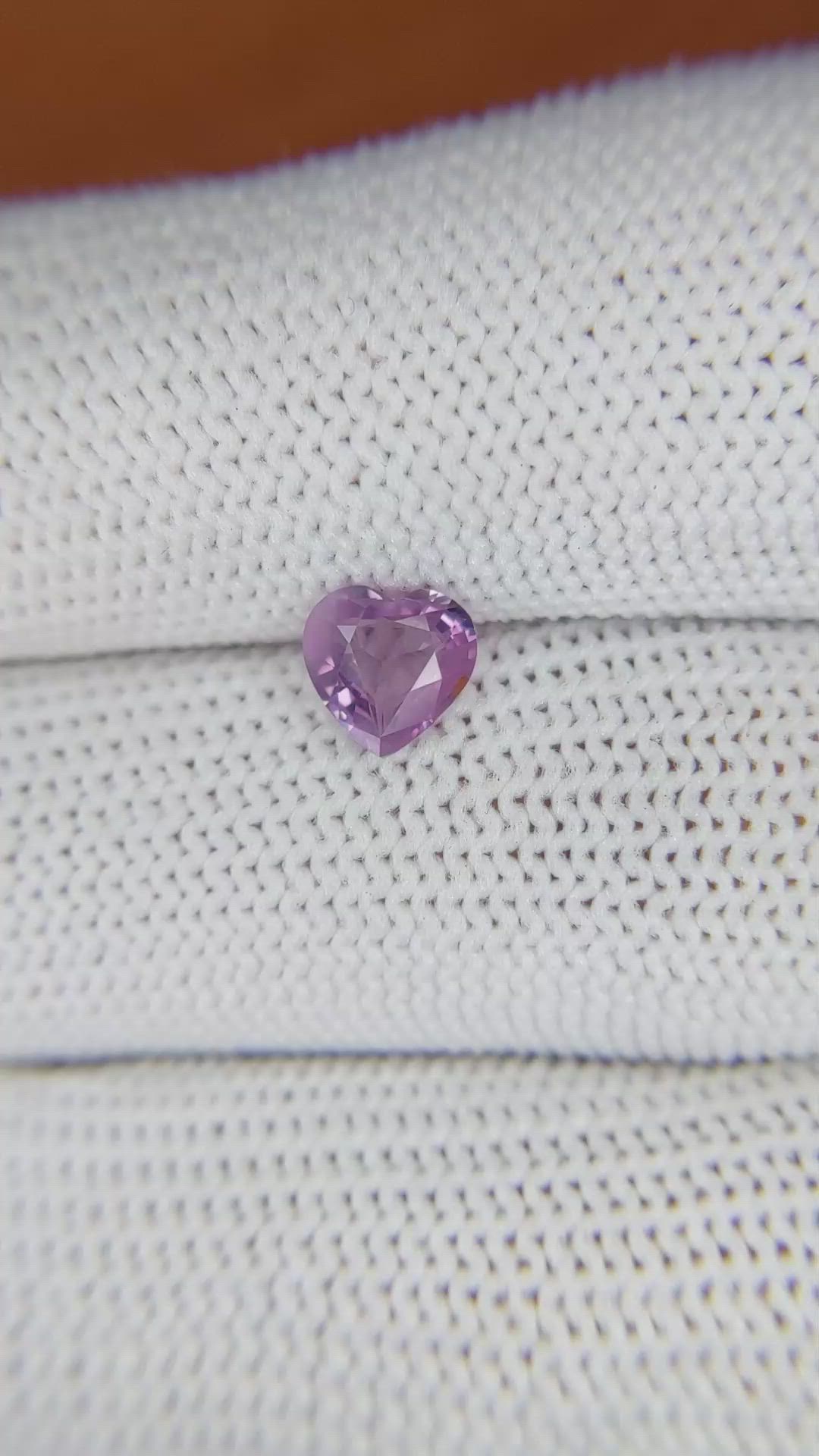 0.80 Ct. Spinel from Ceylon (Sri Lanka) Size Video