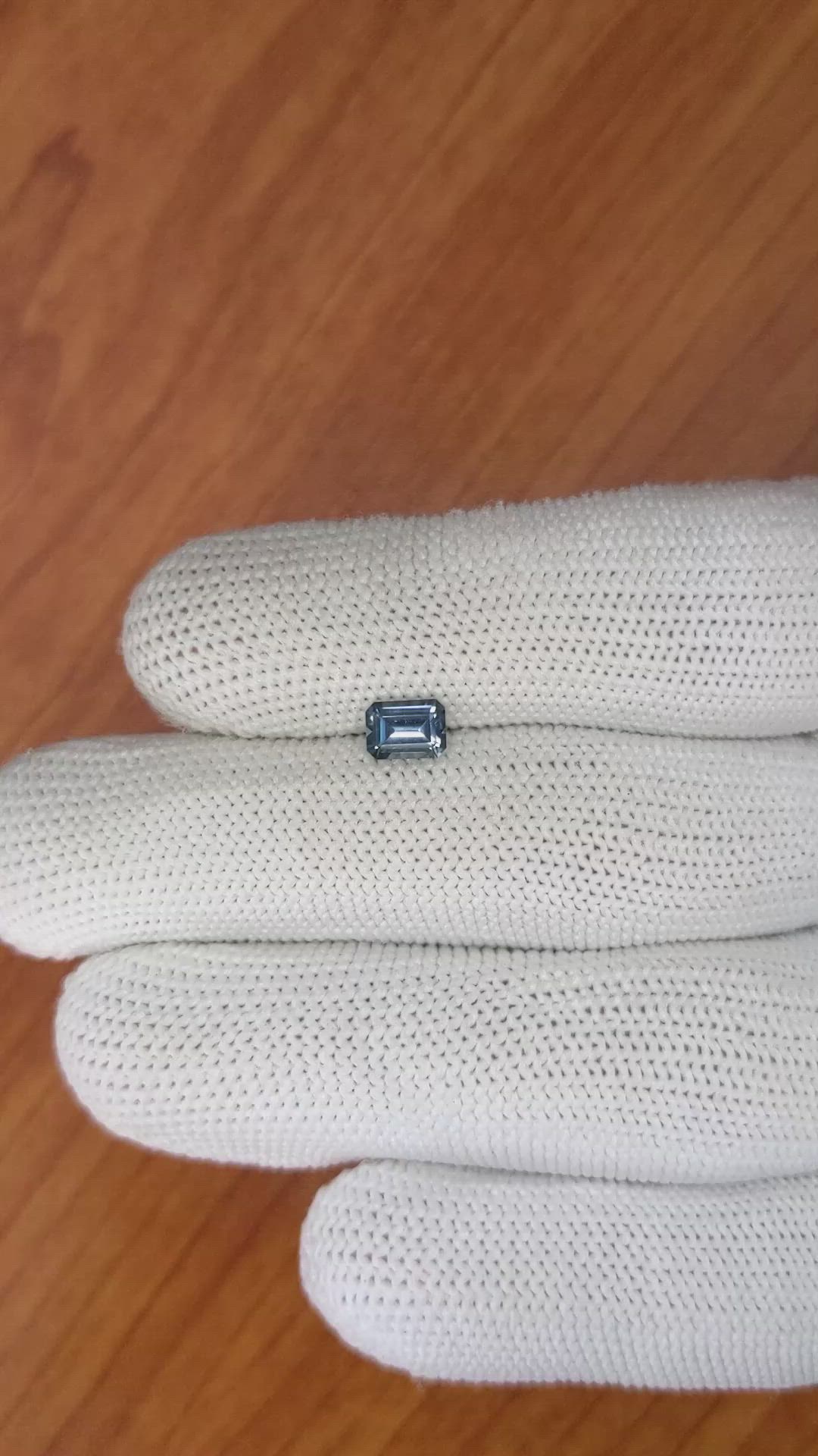 0.67 Ct. Spinel from Ceylon (Sri Lanka) Size Video