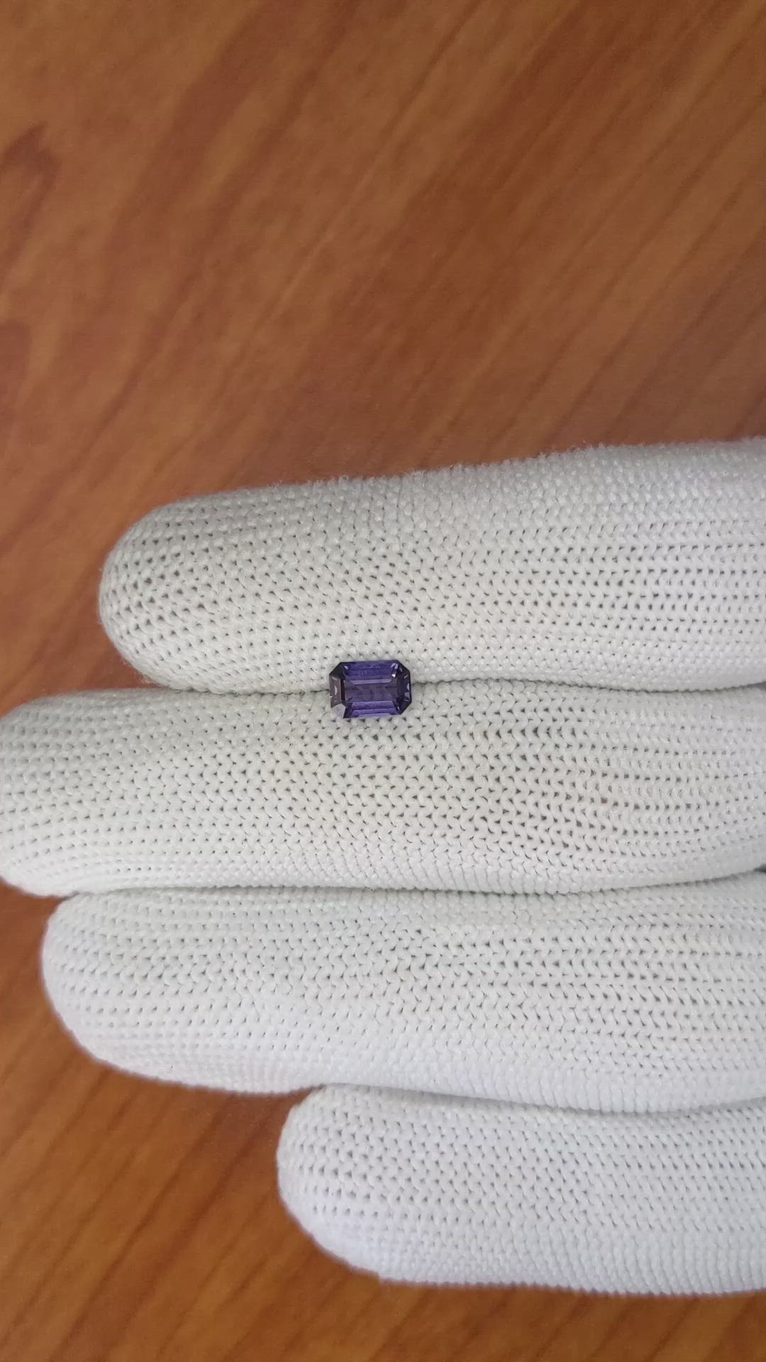 0.67 Ct. Spinel from Ceylon (Sri Lanka) Size Video