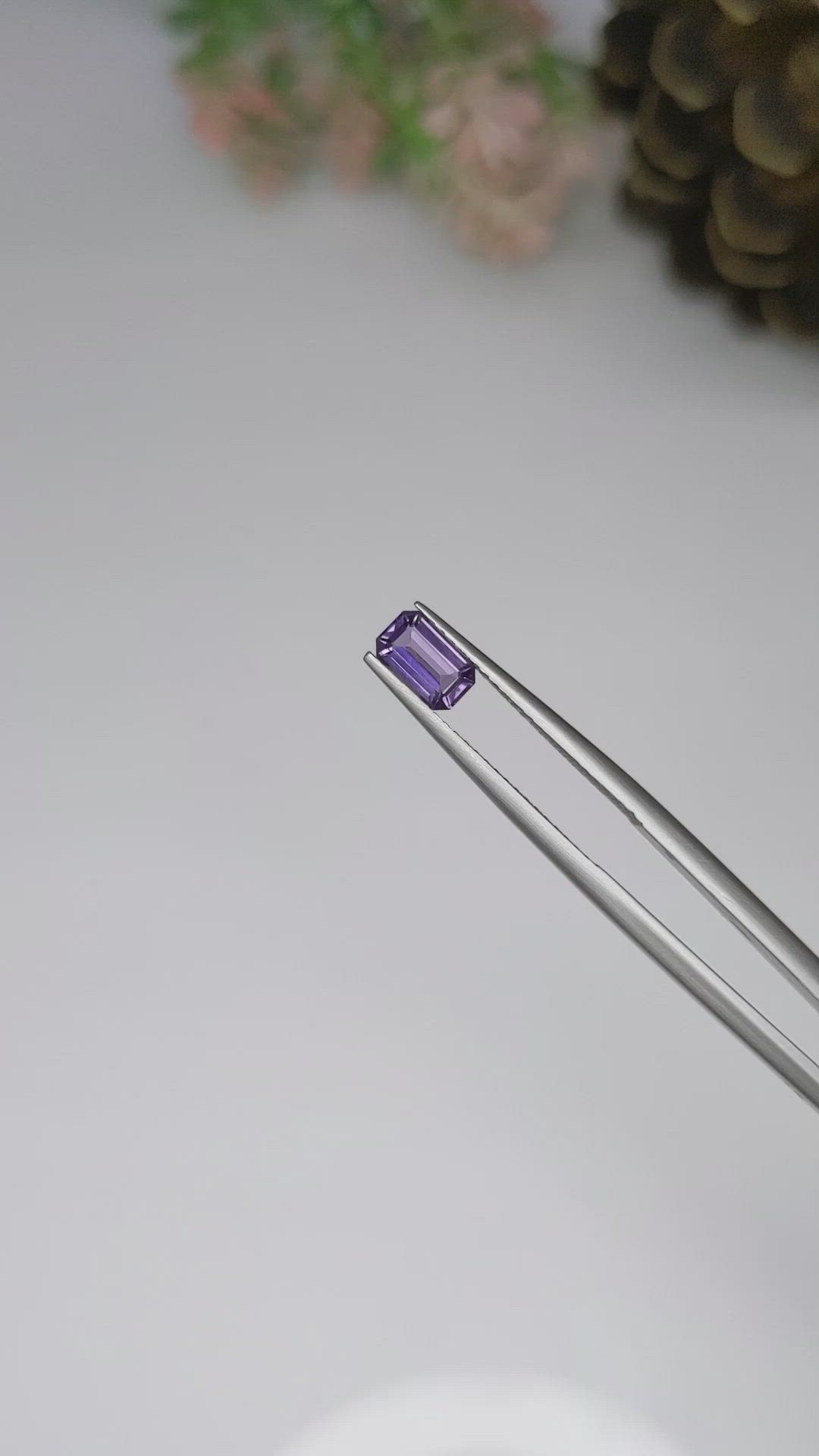 0.66 Ct. Spinel from Ceylon (Sri Lanka) Size Video