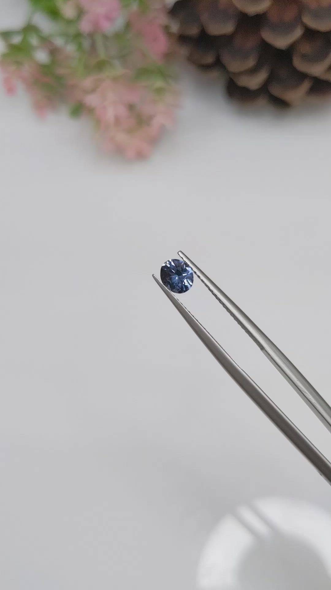 0.62 Ct. Spinel from Ceylon (Sri Lanka) Size Video