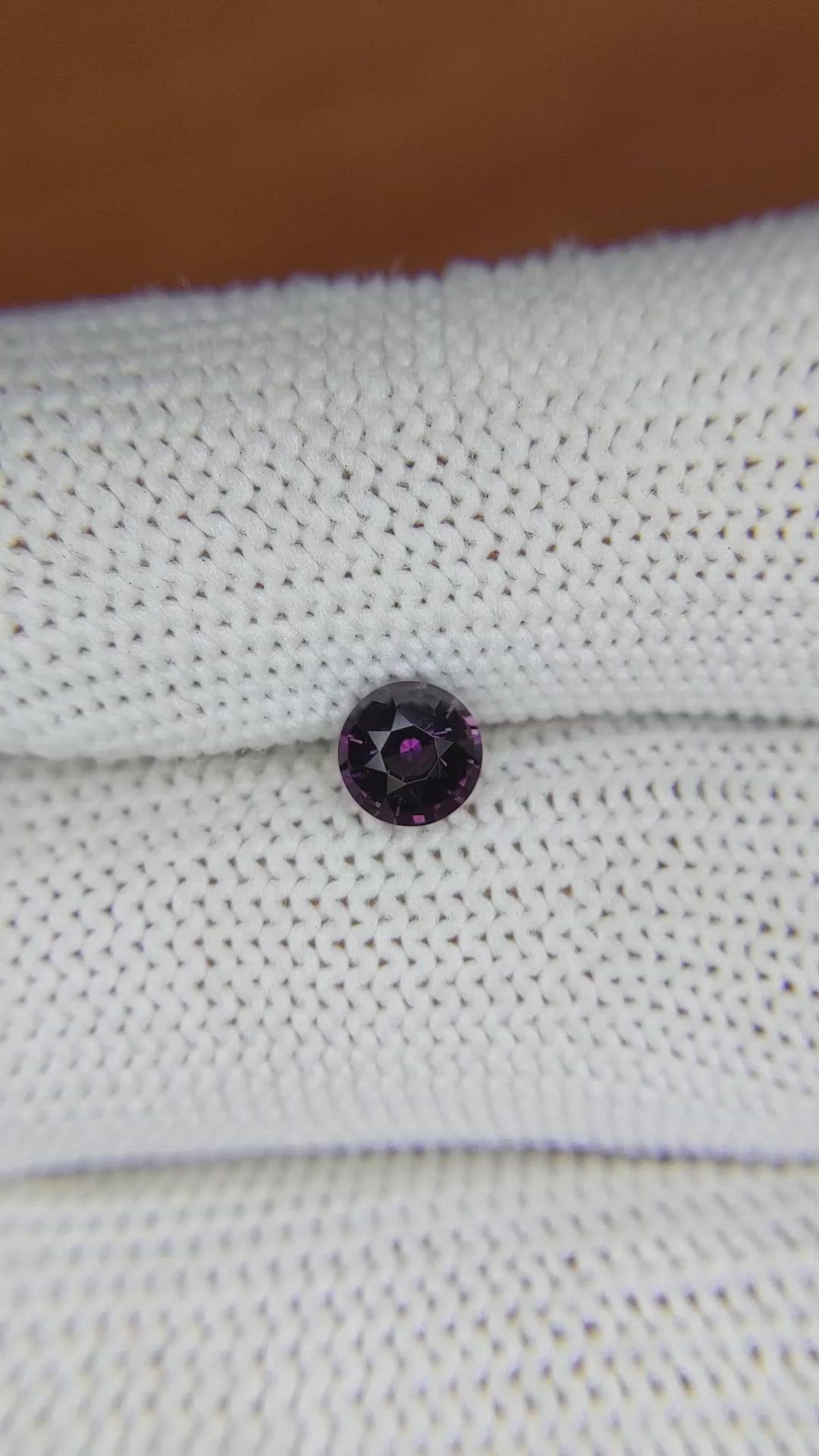 0.71 Ct. Spinel from Ceylon (Sri Lanka) Size Video