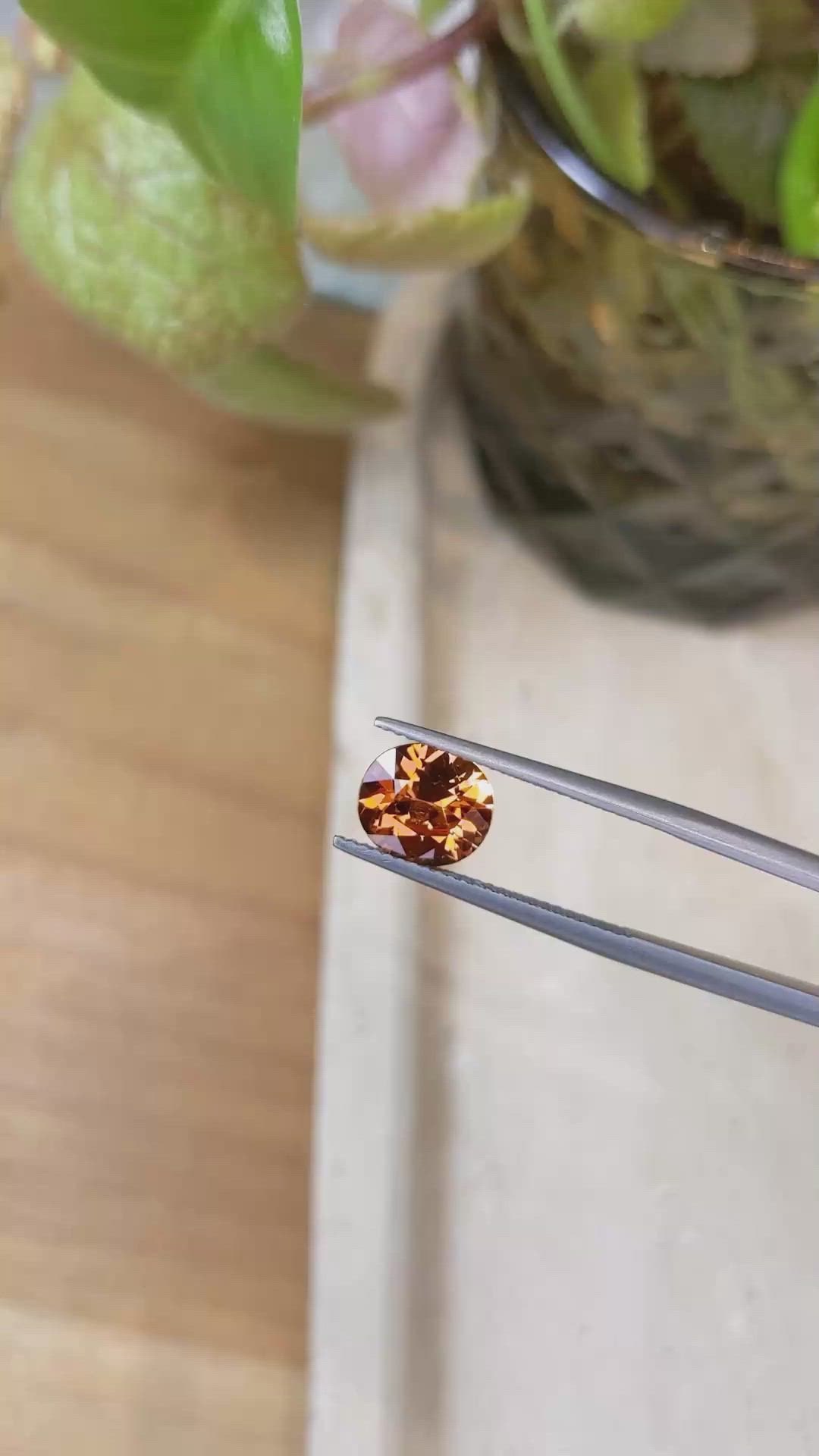 2.86 Ct. Spessartite Garnet from Ceylon (Sri Lanka) Size Video