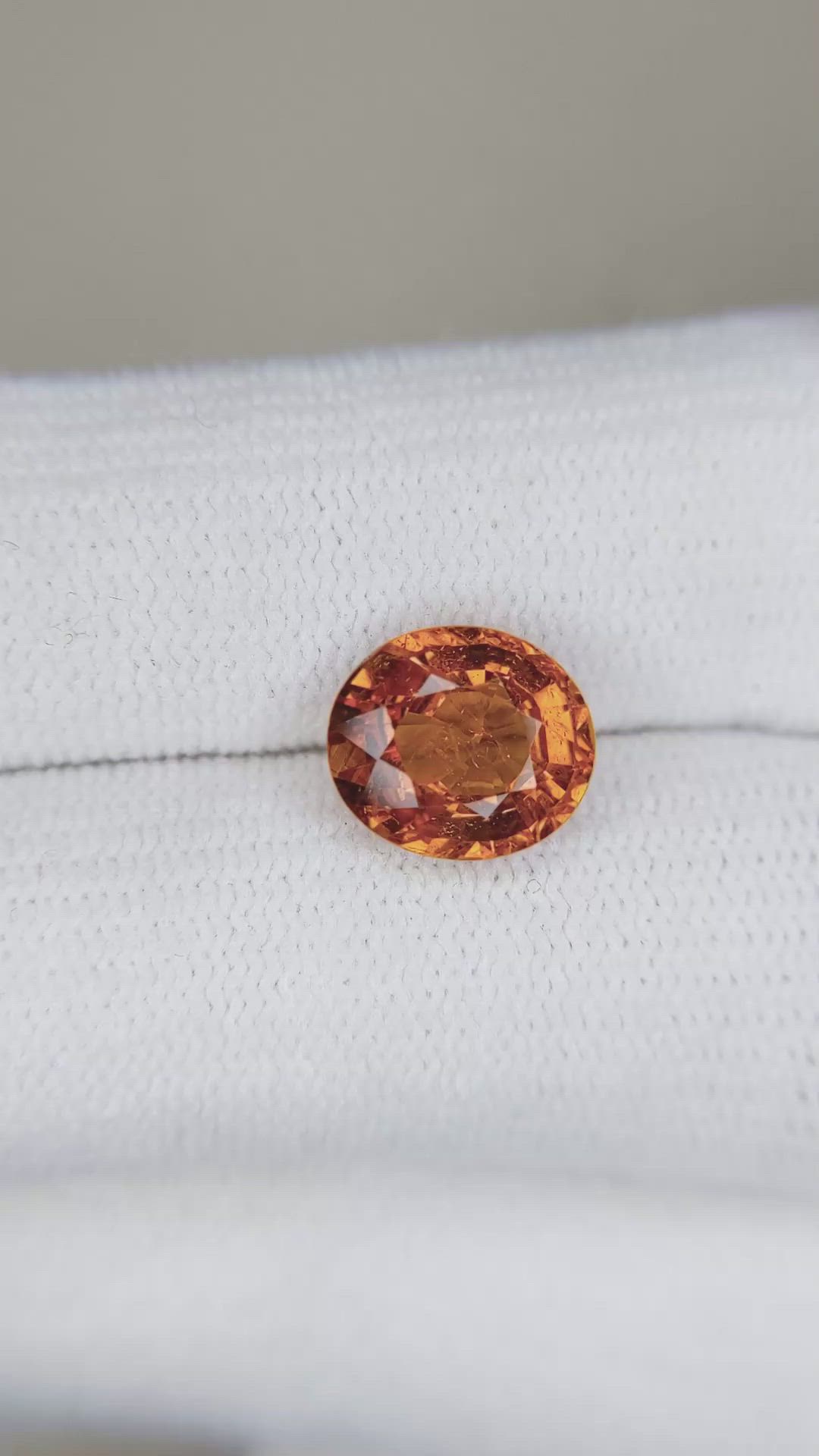 3.31 Ct. Spessartite Garnet from Ceylon (Sri Lanka) Size Video