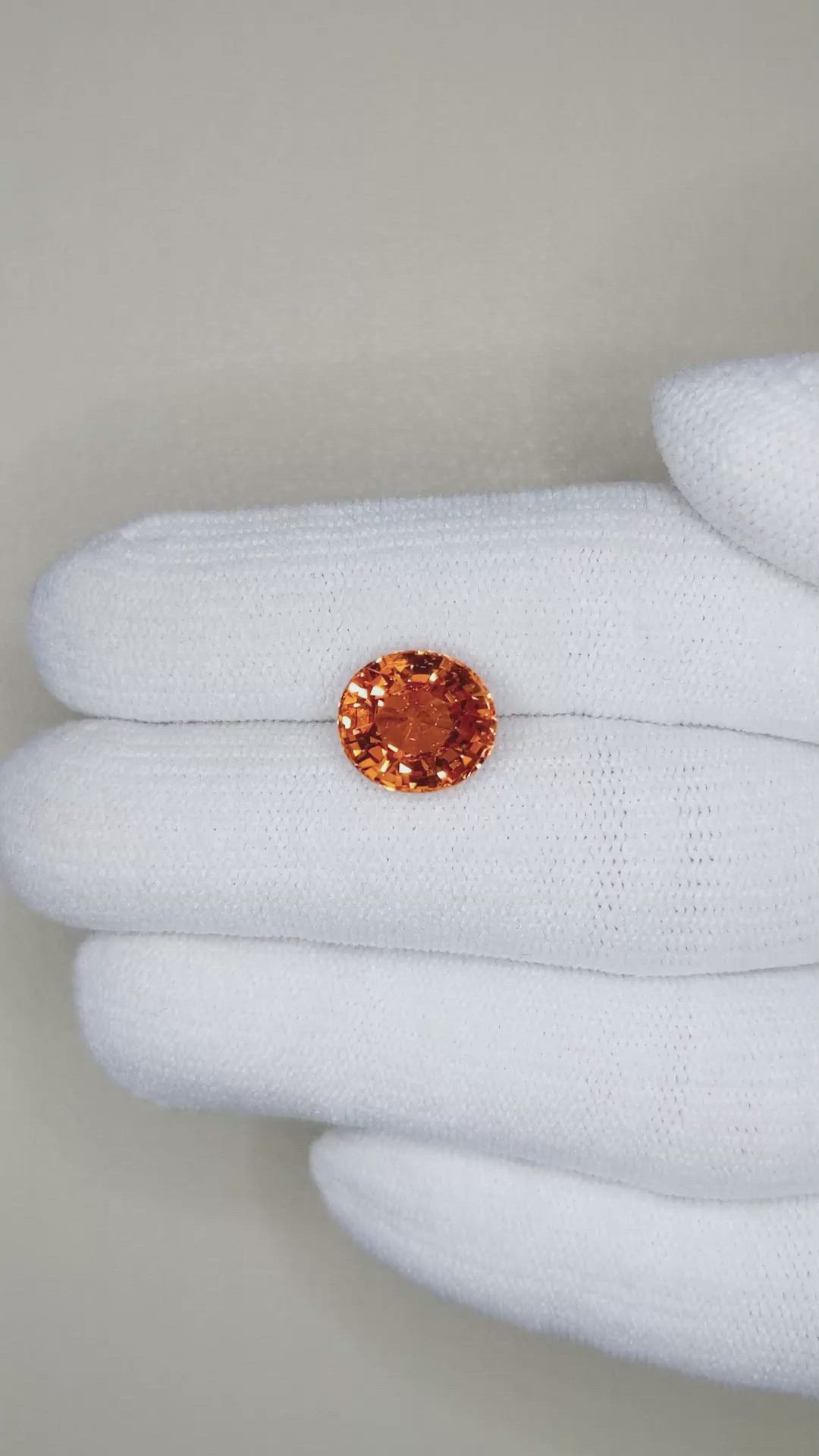 5.24 Ct. Spessartite Garnet from Ceylon (Sri Lanka) Size Video